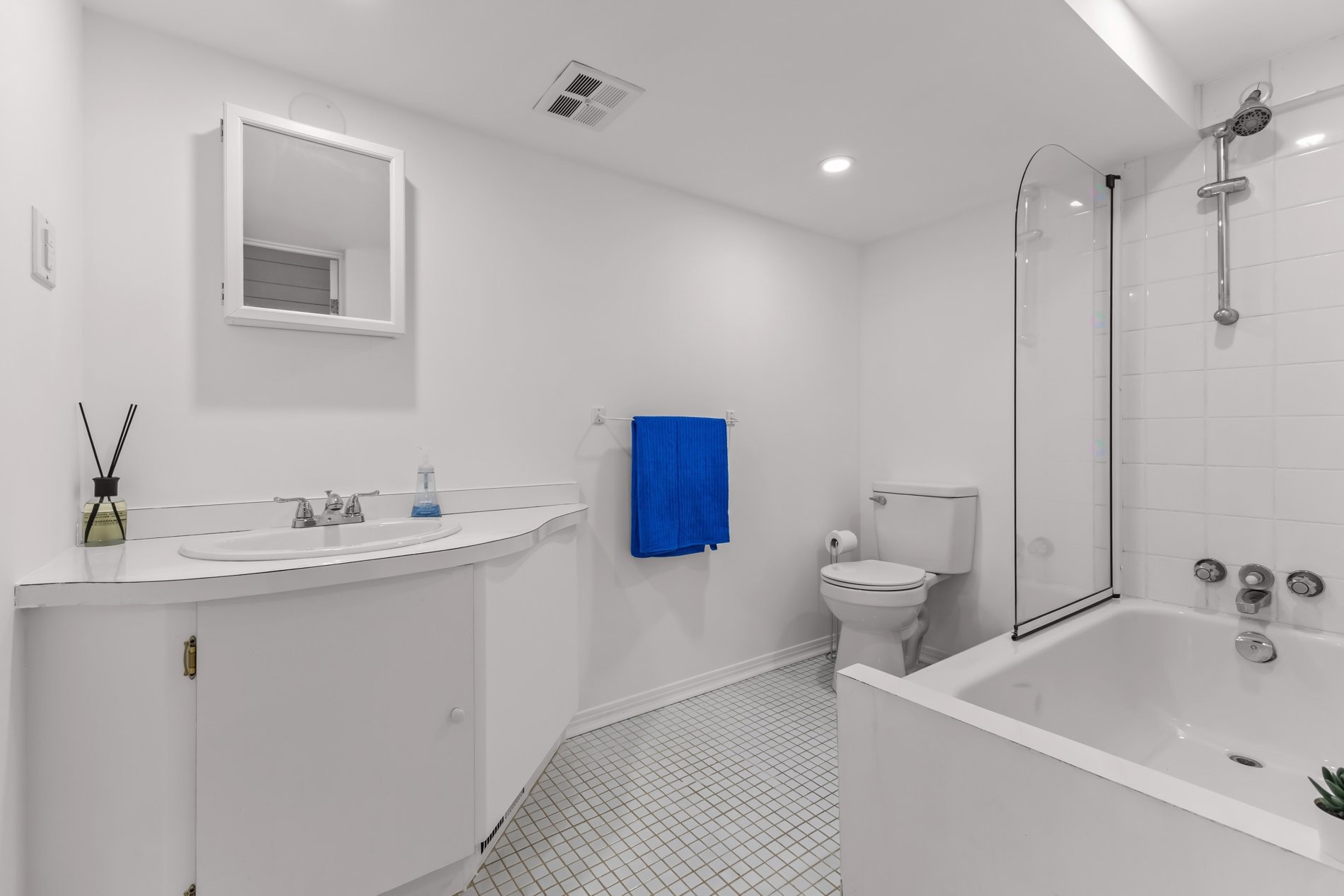 









174


Rue du Niagara

,
Kirkland,




QC
H9J2Y9

