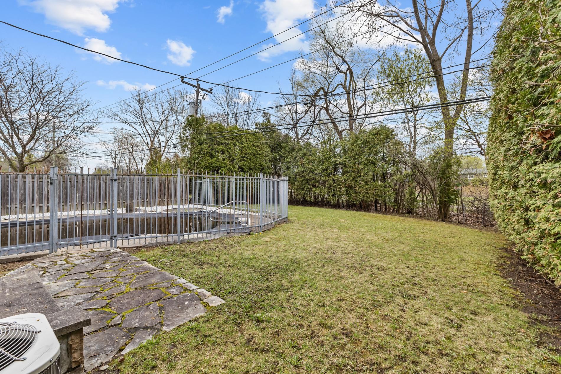 









174


Rue du Niagara

,
Kirkland,




QC
H9J2Y9

