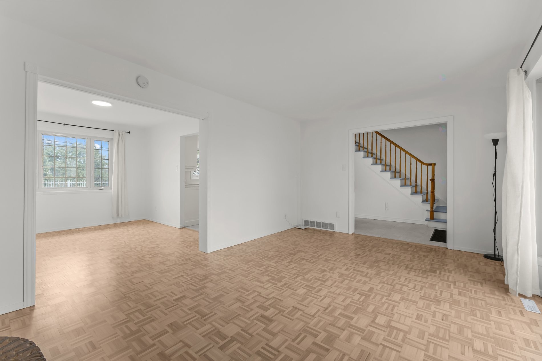 









174


Rue du Niagara

,
Kirkland,




QC
H9J2Y9

