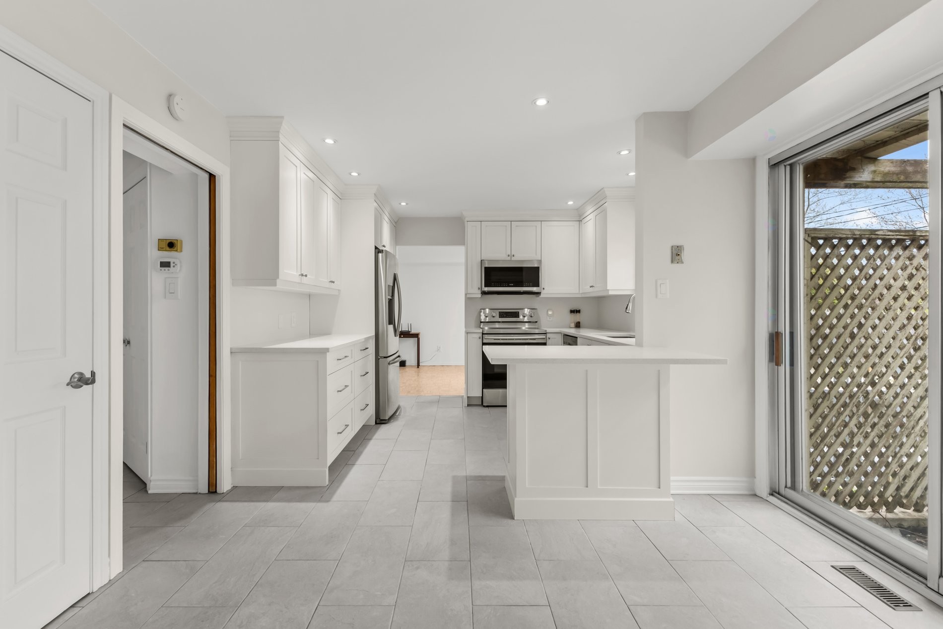 









174


Rue du Niagara

,
Kirkland,




QC
H9J2Y9


