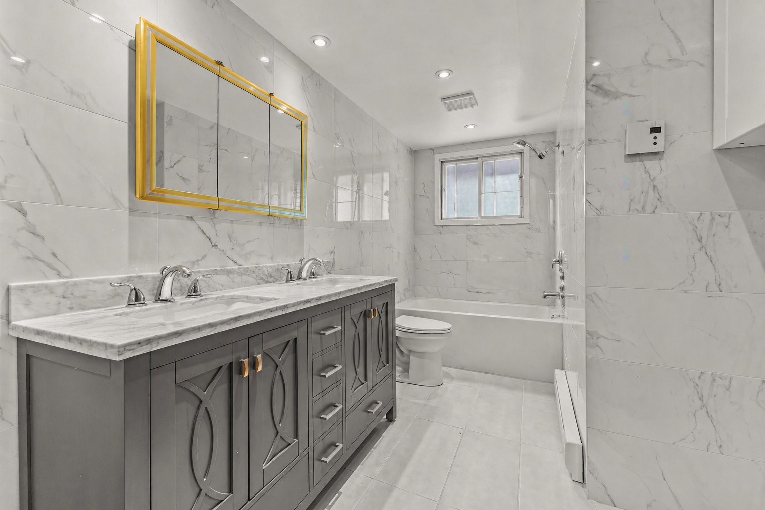 









6220

 - 6222A


Rue de Lachenaie

,
Montréal (Saint-Léonard),




QC
H1S1P3

