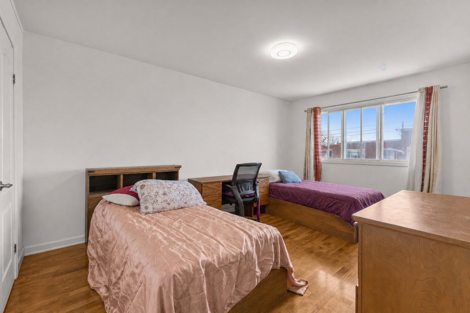 









6220

 - 6222A


Rue de Lachenaie

,
Montréal (Saint-Léonard),




QC
H1S1P3

