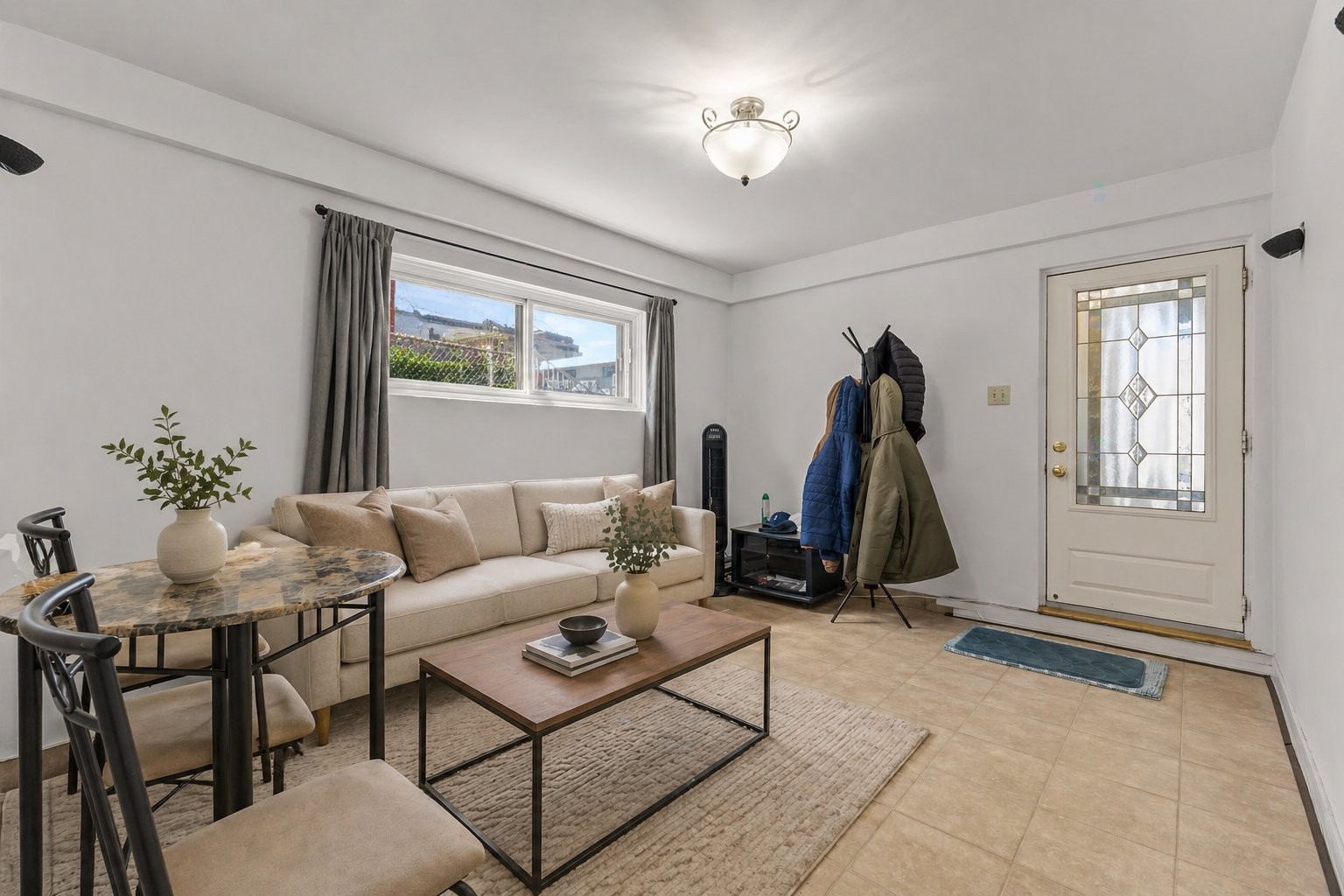 









6220

 - 6222A


Rue de Lachenaie

,
Montréal (Saint-Léonard),




QC
H1S1P3

