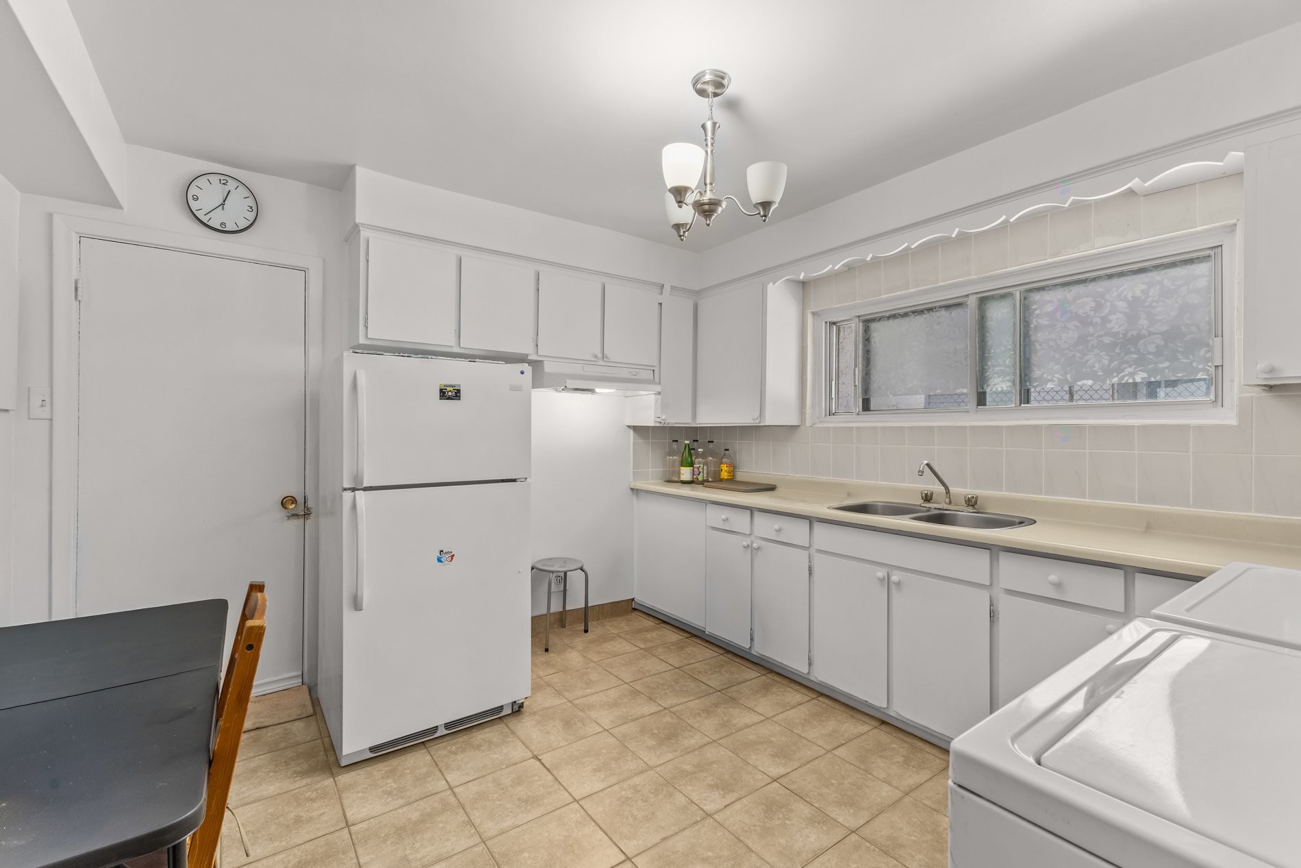 









6220

 - 6222A


Rue de Lachenaie

,
Montréal (Saint-Léonard),




QC
H1S1P3


