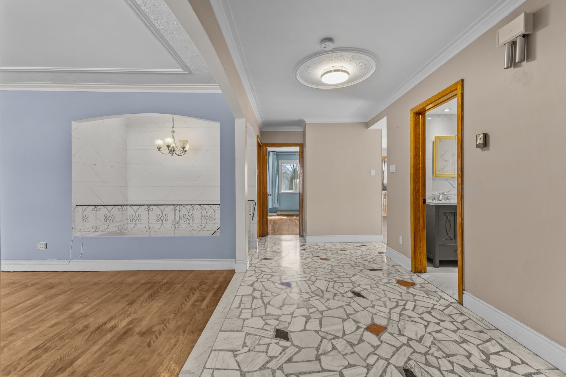 









6220

 - 6222A


Rue de Lachenaie

,
Montréal (Saint-Léonard),




QC
H1S1P3

