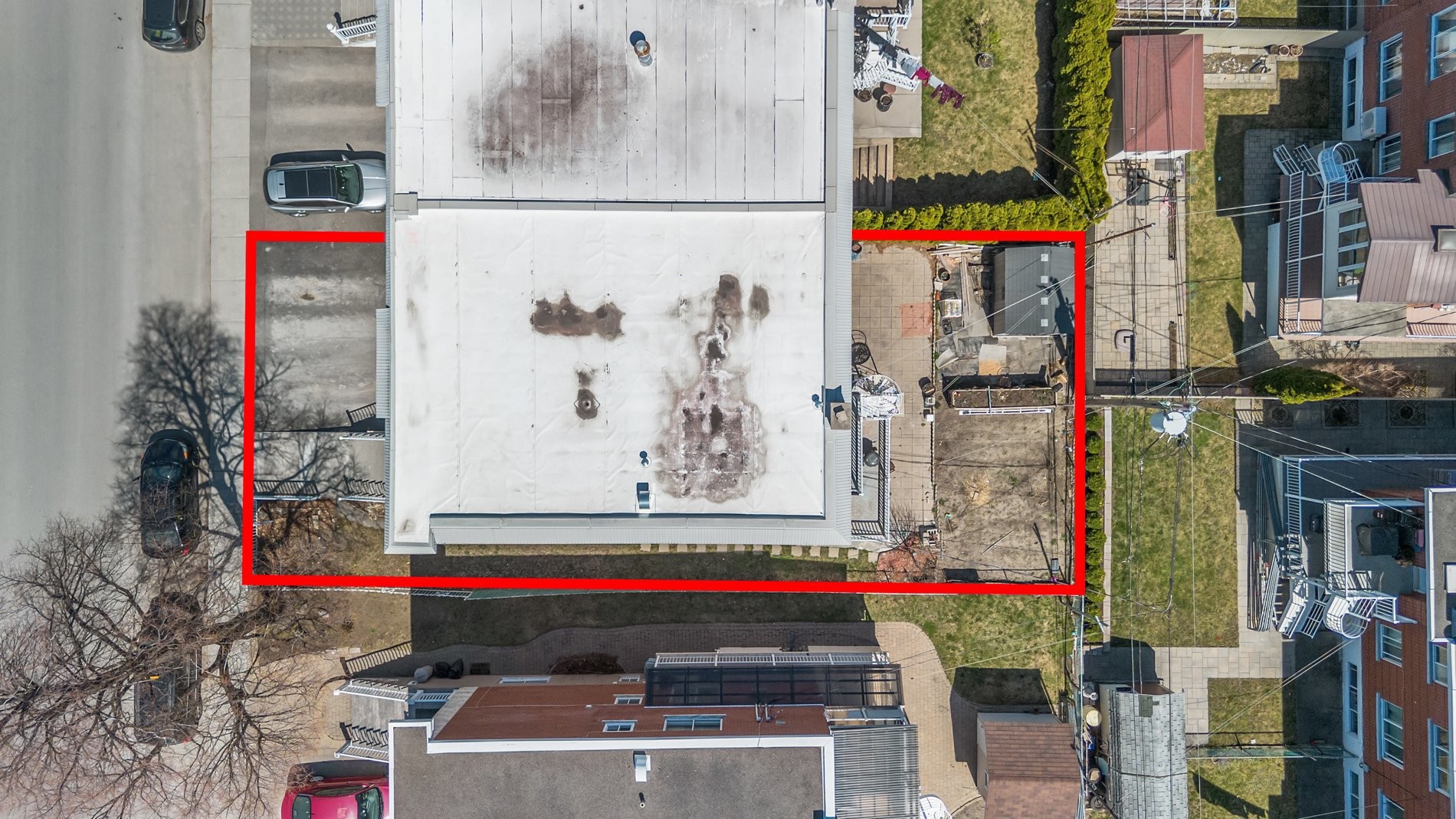 









6220

 - 6222A


Rue de Lachenaie

,
Montréal (Saint-Léonard),




QC
H1S1P3


