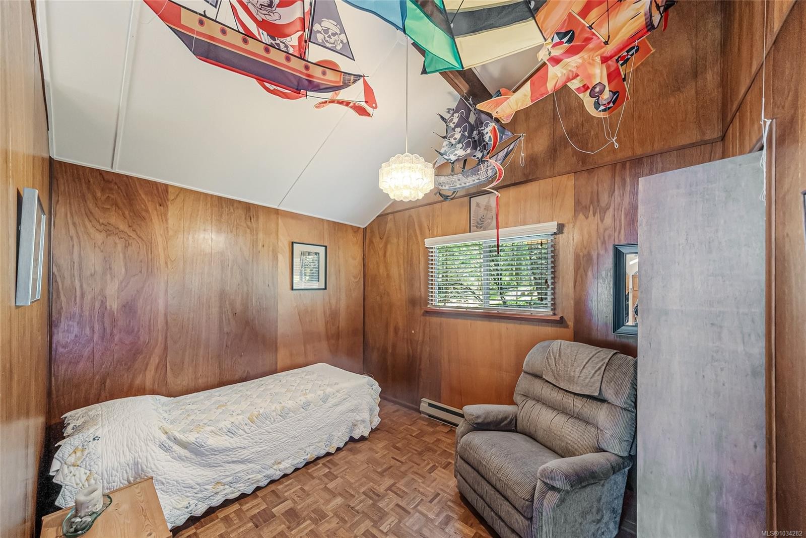 









970


Sea Fern

Lane,
Mudge Island,




BC
V0R 1X0

