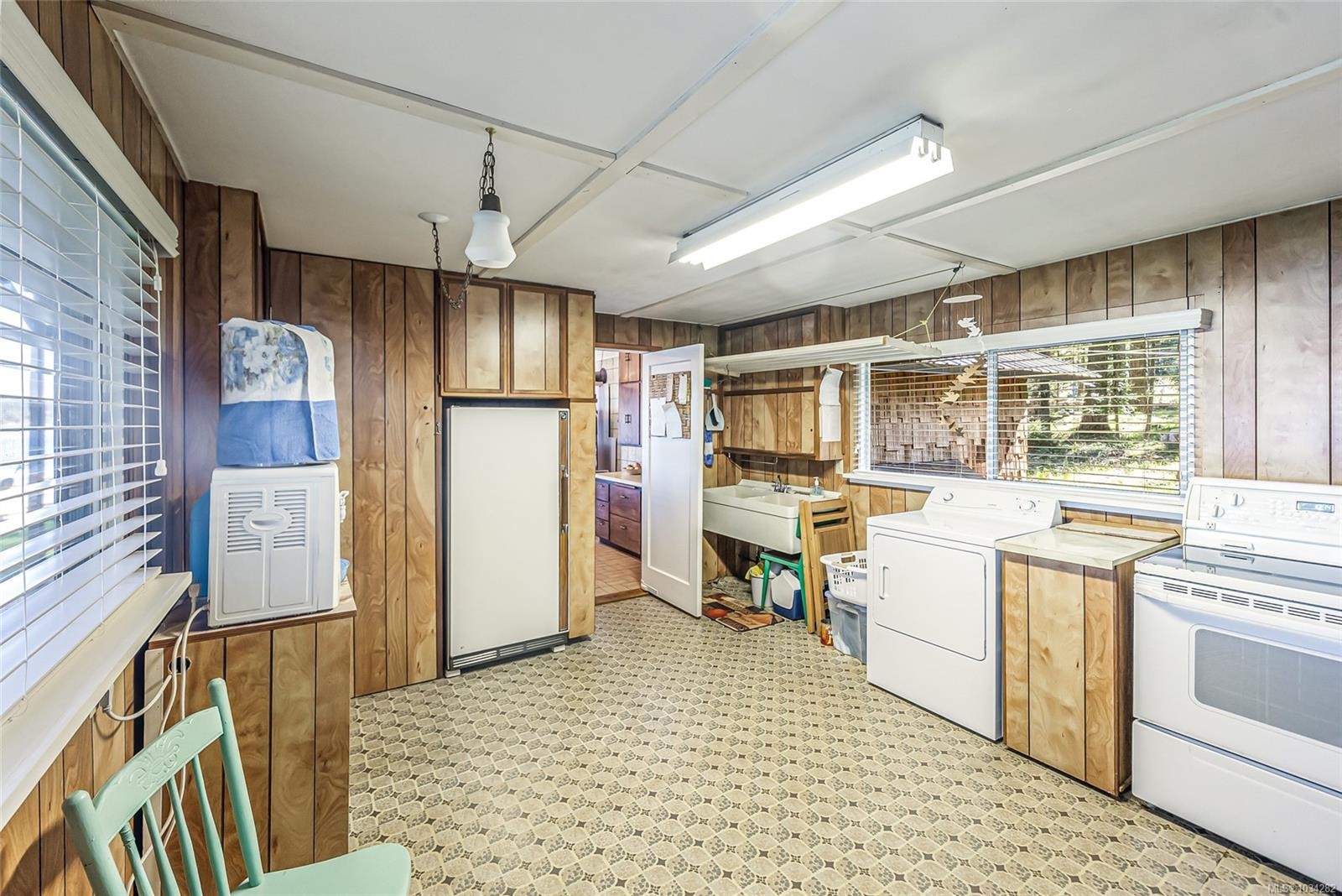 









970


Sea Fern

Lane,
Mudge Island,




BC
V0R 1X0

