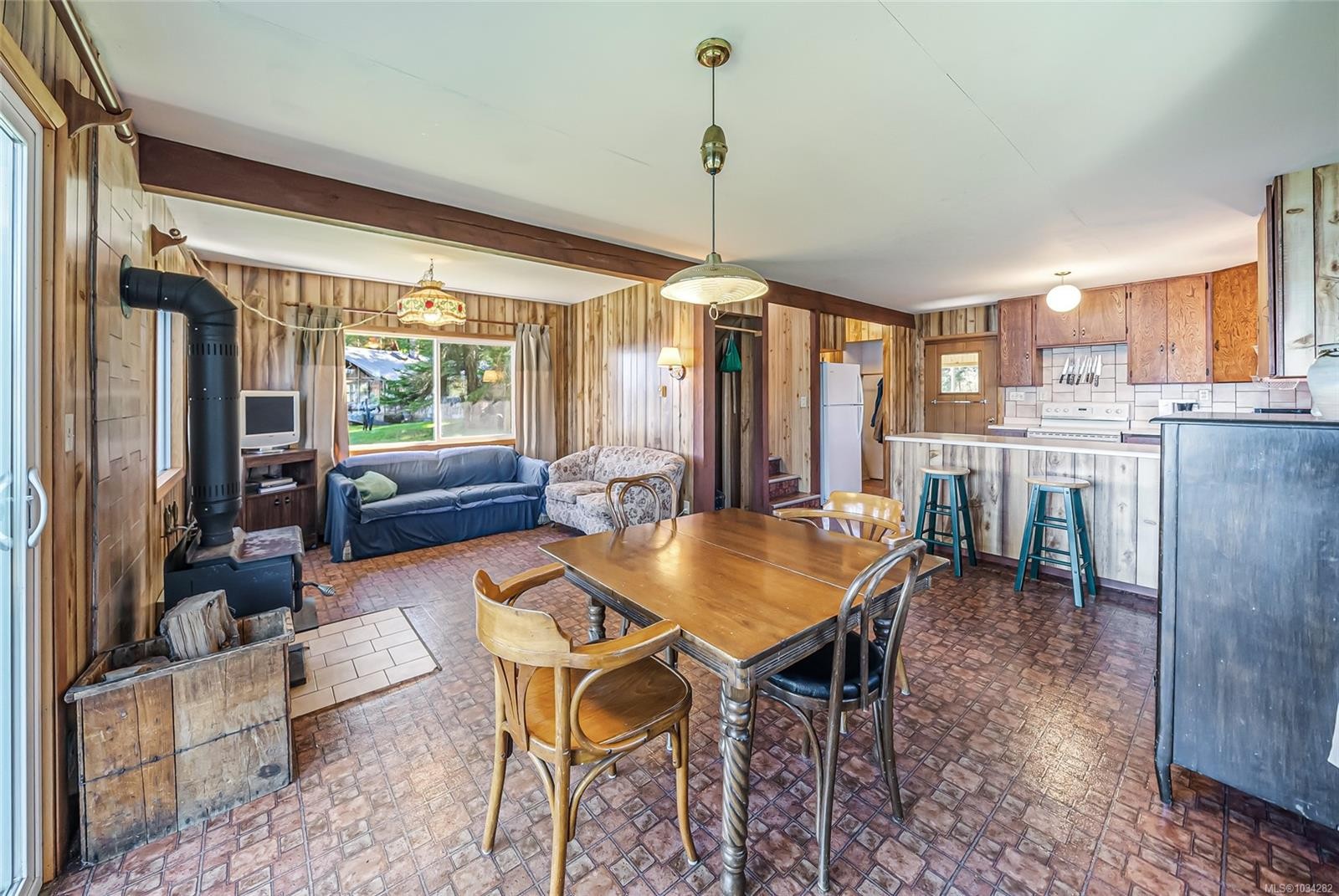 









970


Sea Fern

Lane,
Mudge Island,




BC
V0R 1X0

