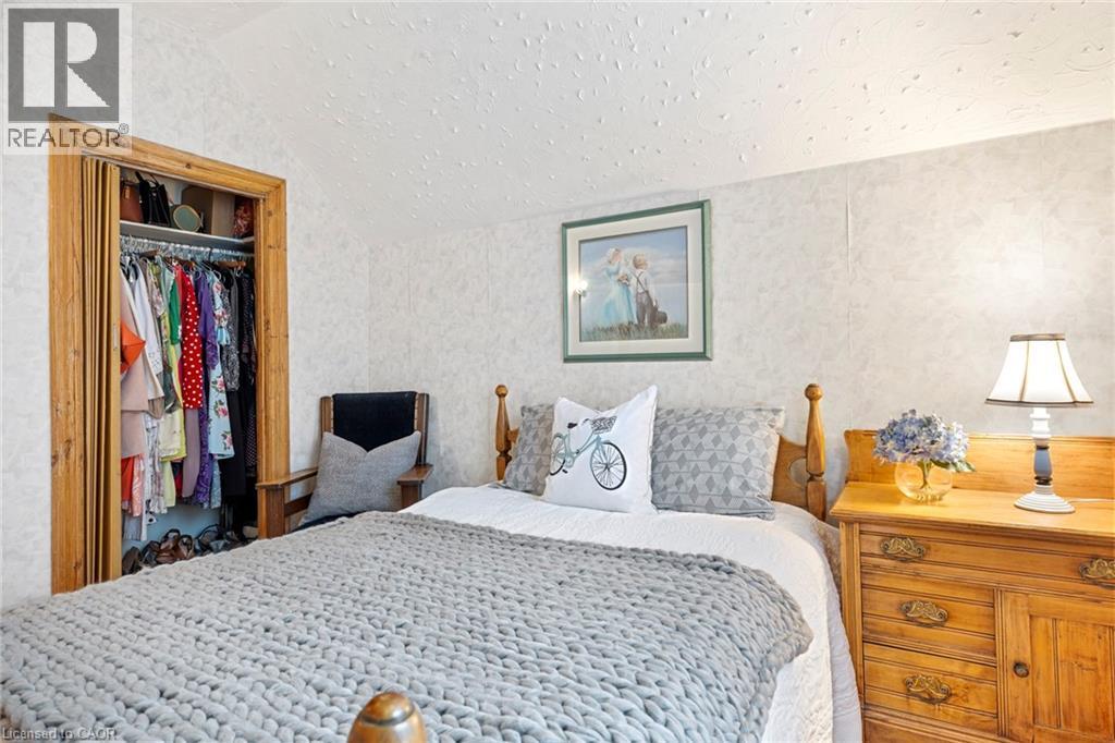 












257 ONTARIO Street

,
Stratford,




Ontario
N5A3H6

