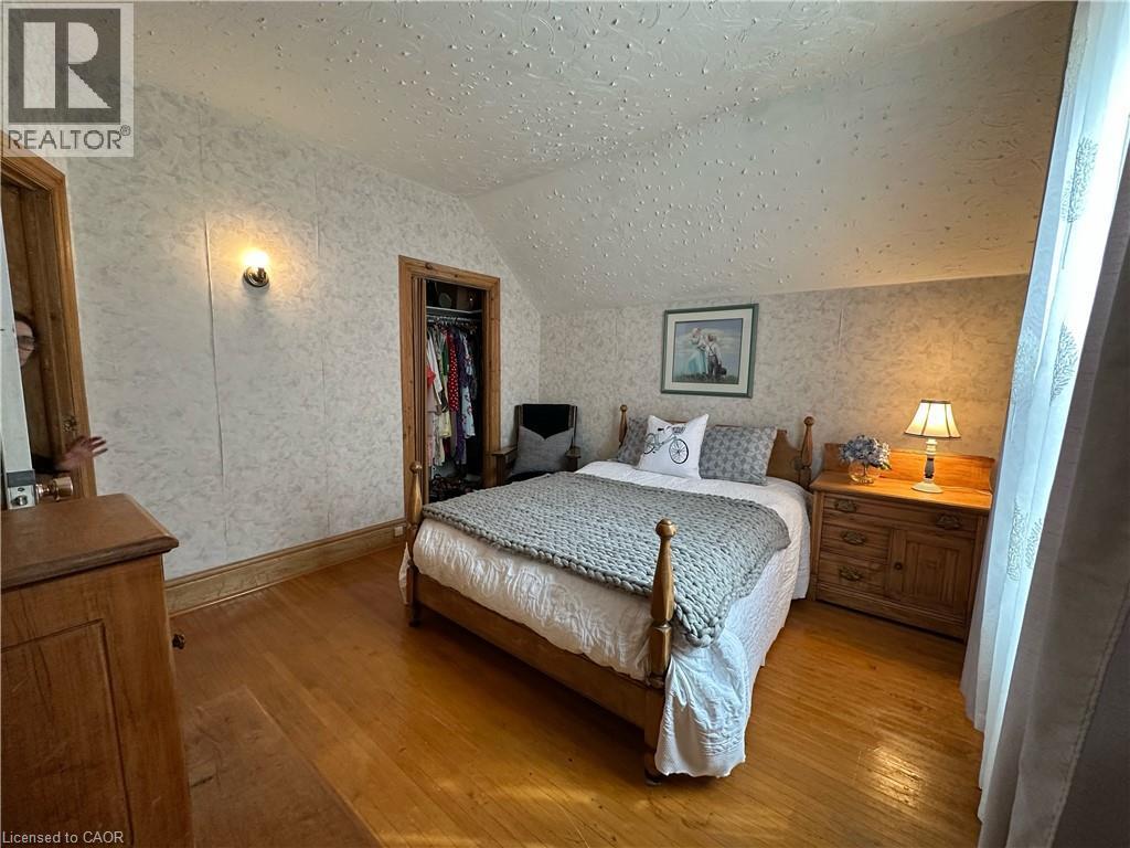 












257 ONTARIO Street

,
Stratford,




Ontario
N5A3H6


