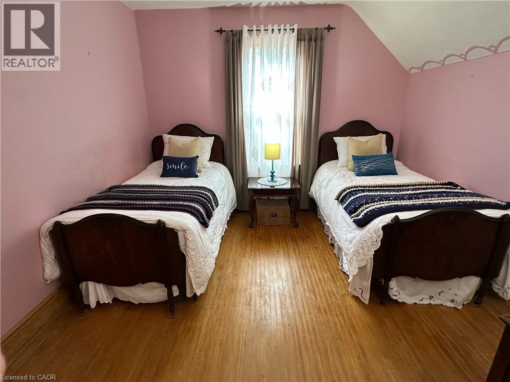 












257 ONTARIO Street

,
Stratford,




Ontario
N5A3H6

