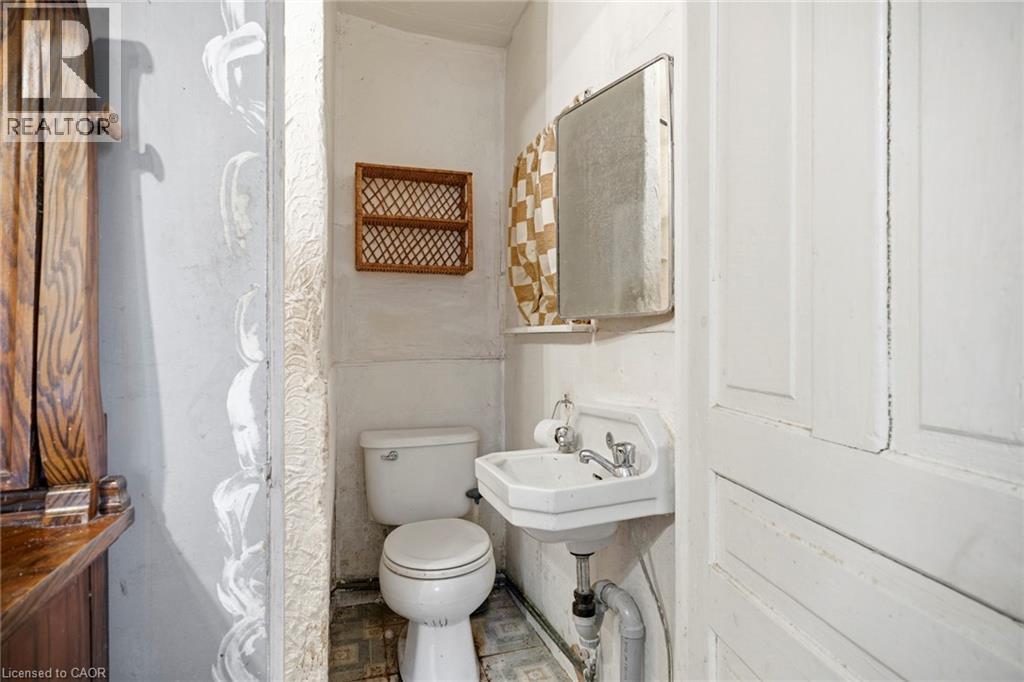 












257 ONTARIO Street

,
Stratford,




Ontario
N5A3H6


