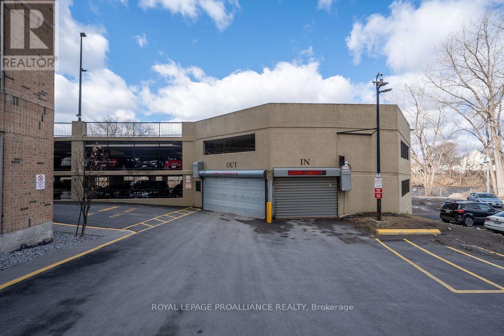 












806 - 344 FRONT ST STREET

,
Belleville (Belleville Ward),




Ontario
K8N5M4

