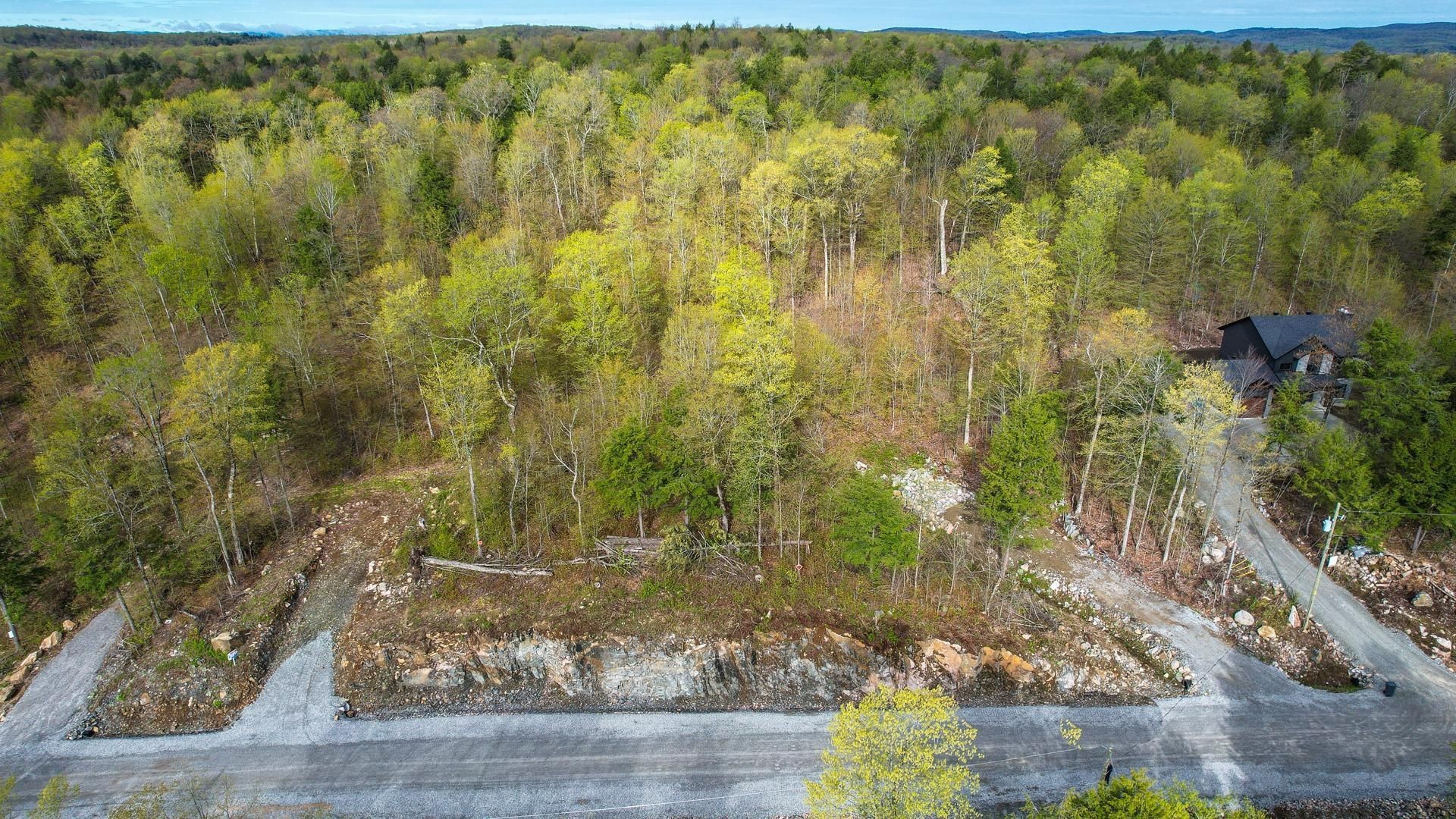 









40


Ch. de la Fresque

,
Val-des-Monts,







QC
J8N0C5

