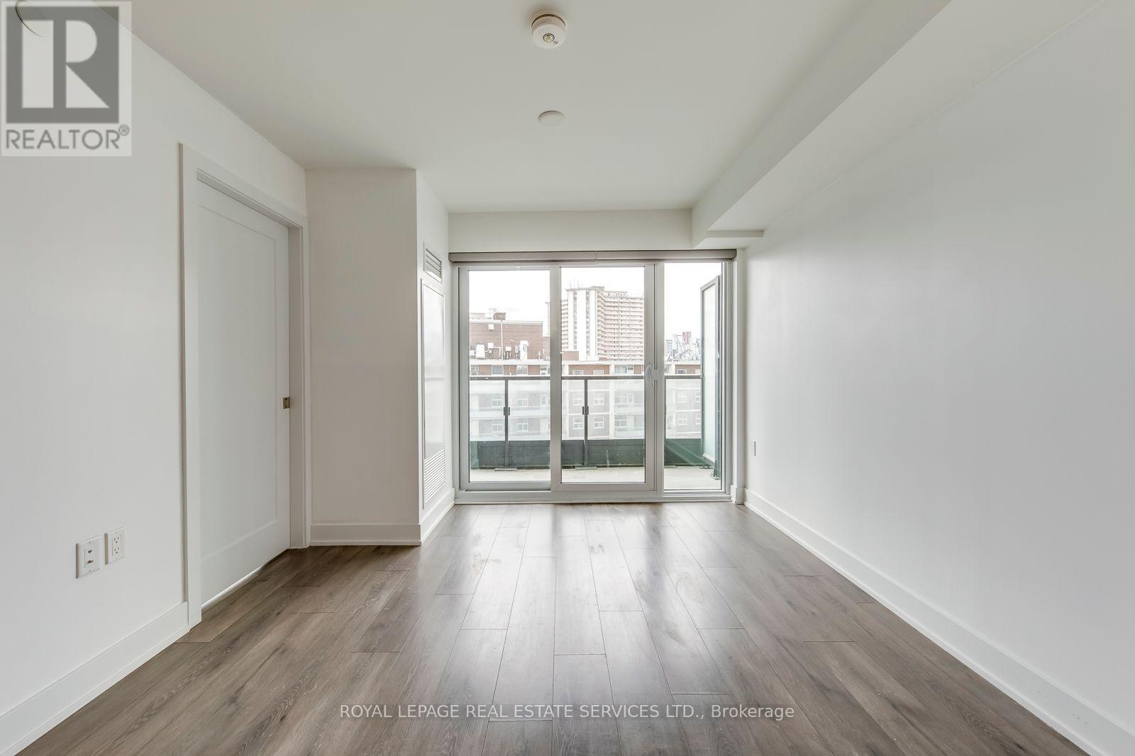 












1320 - 585 BLOOR STREET E

,
Toronto,




Ontario
M4W0B3

