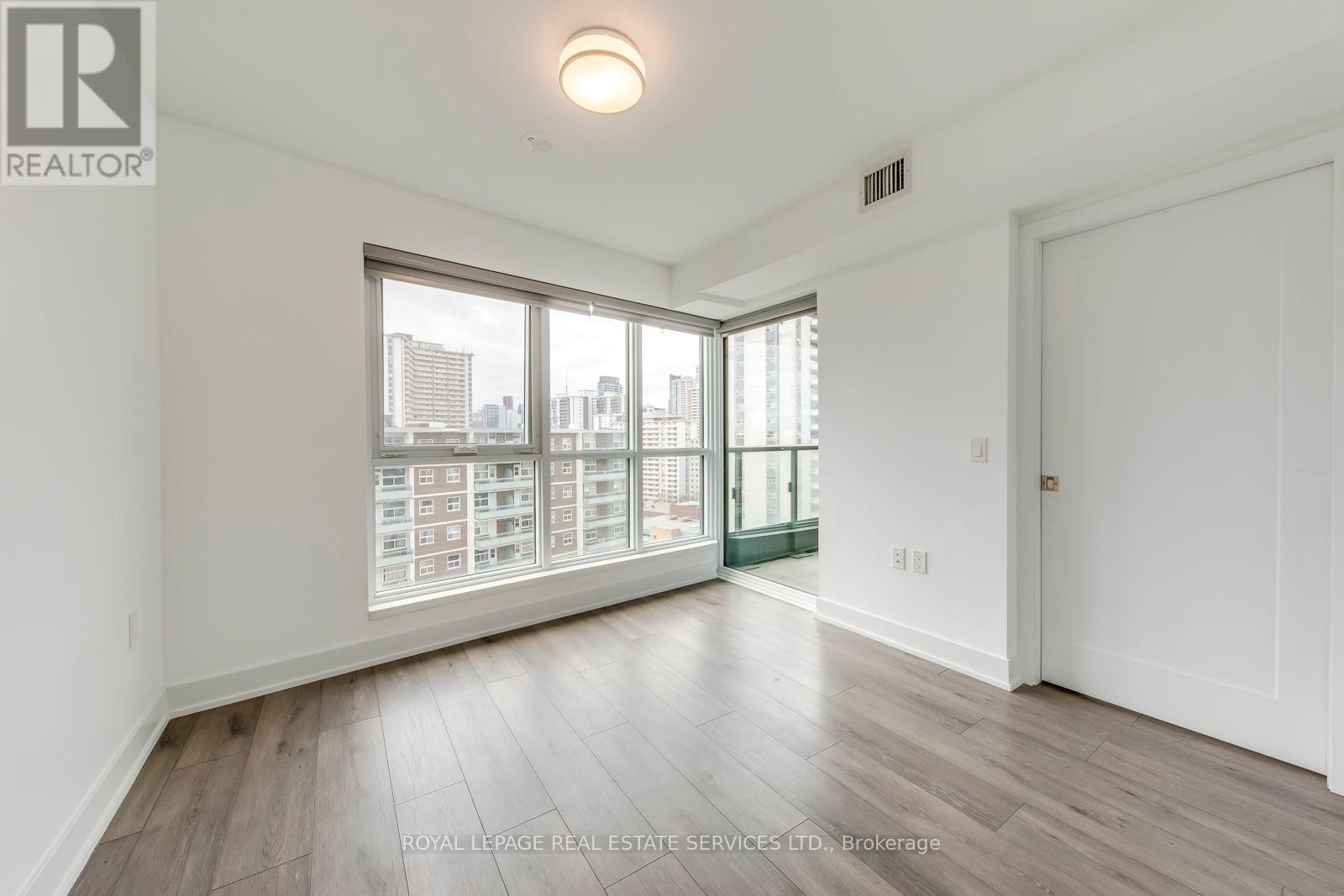 












1320 - 585 BLOOR STREET E

,
Toronto,




Ontario
M4W0B3

