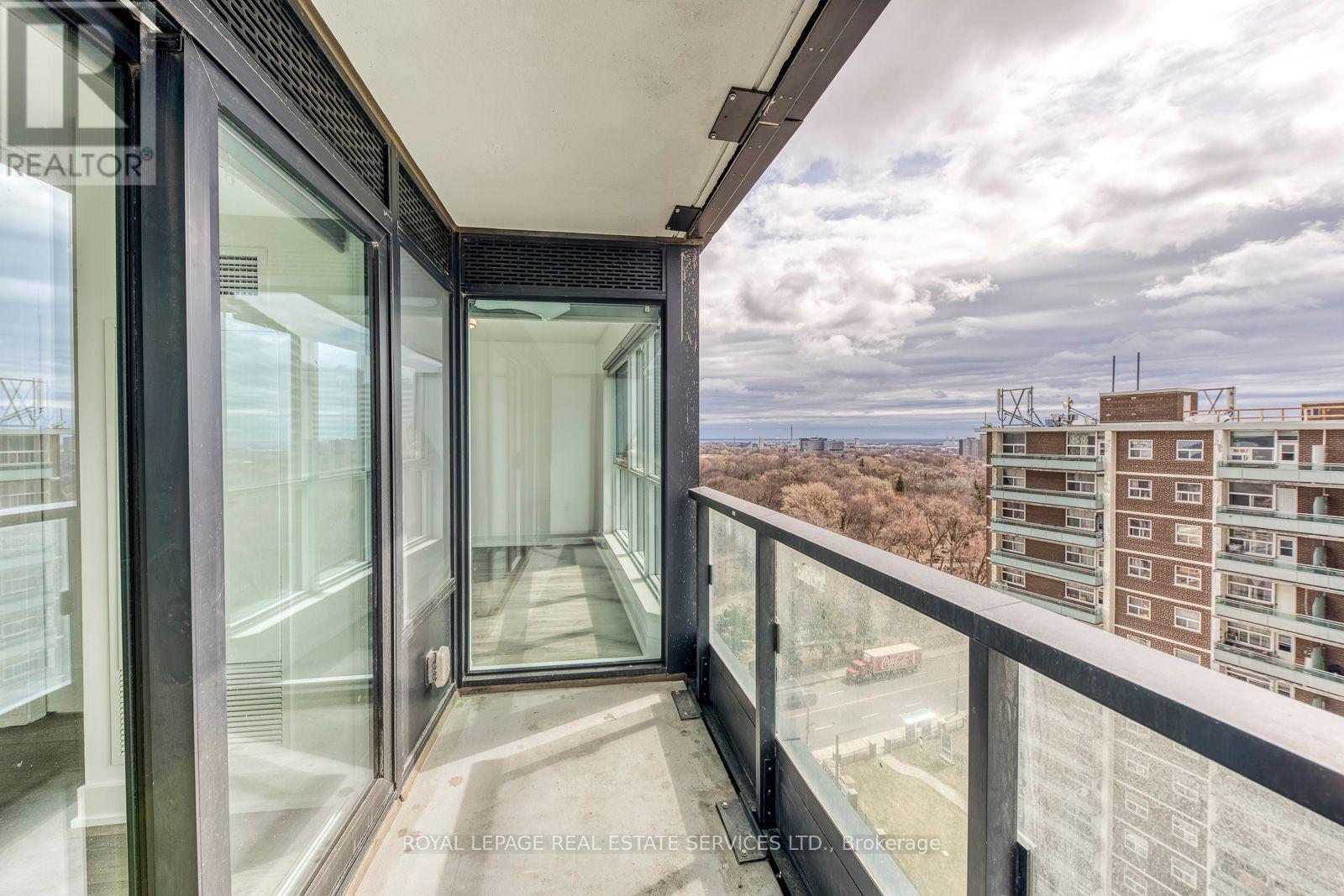 












1320 - 585 BLOOR STREET E

,
Toronto,




Ontario
M4W0B3


