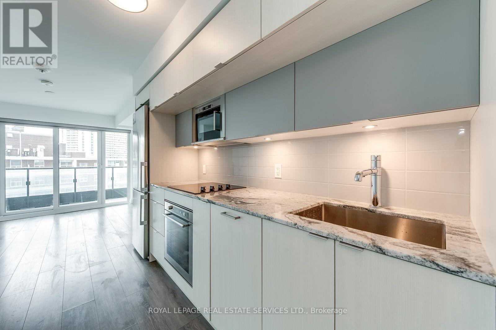 












1320 - 585 BLOOR STREET E

,
Toronto,




Ontario
M4W0B3

