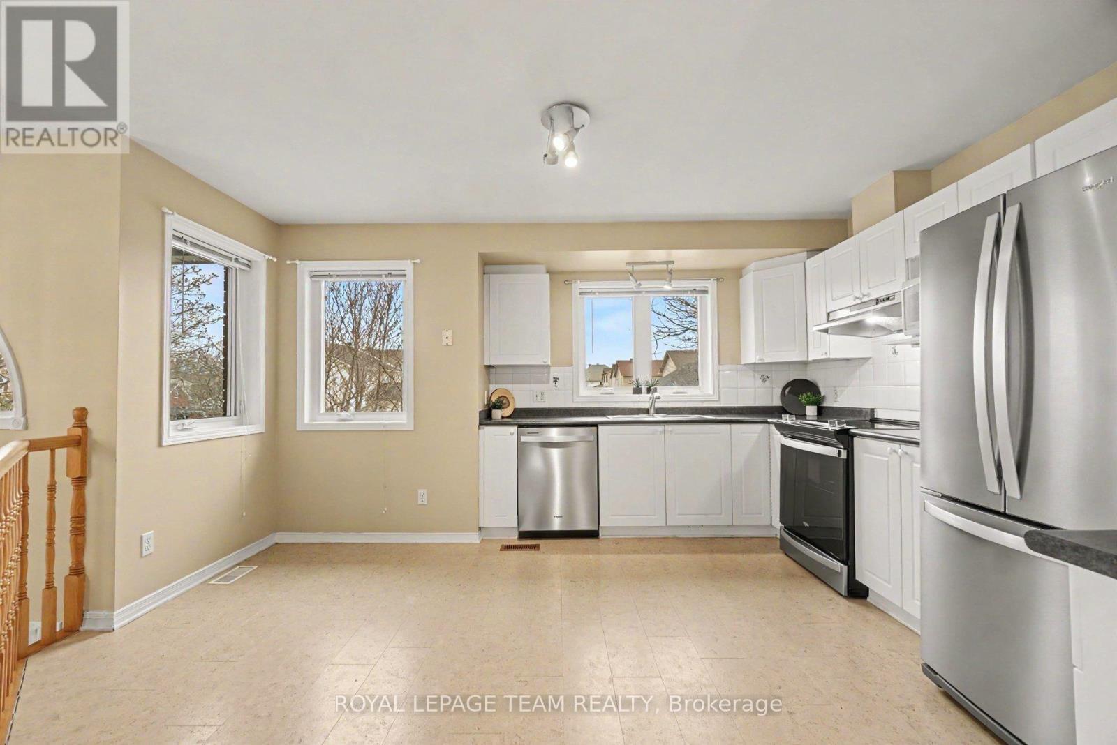 












1598 LISBON STREET

,
Ottawa,




Ontario
K4A4C3

