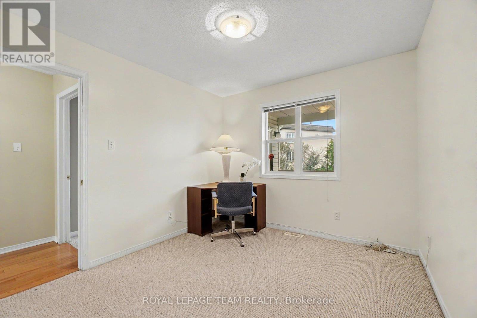 












1598 LISBON STREET

,
Ottawa,




Ontario
K4A4C3

