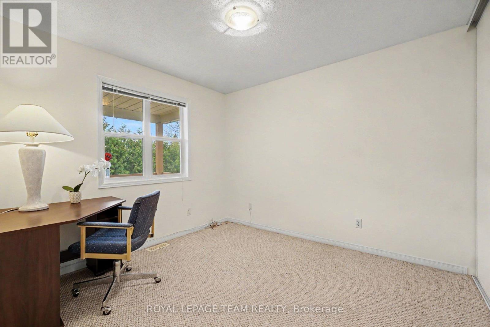 












1598 LISBON STREET

,
Ottawa,




Ontario
K4A4C3

