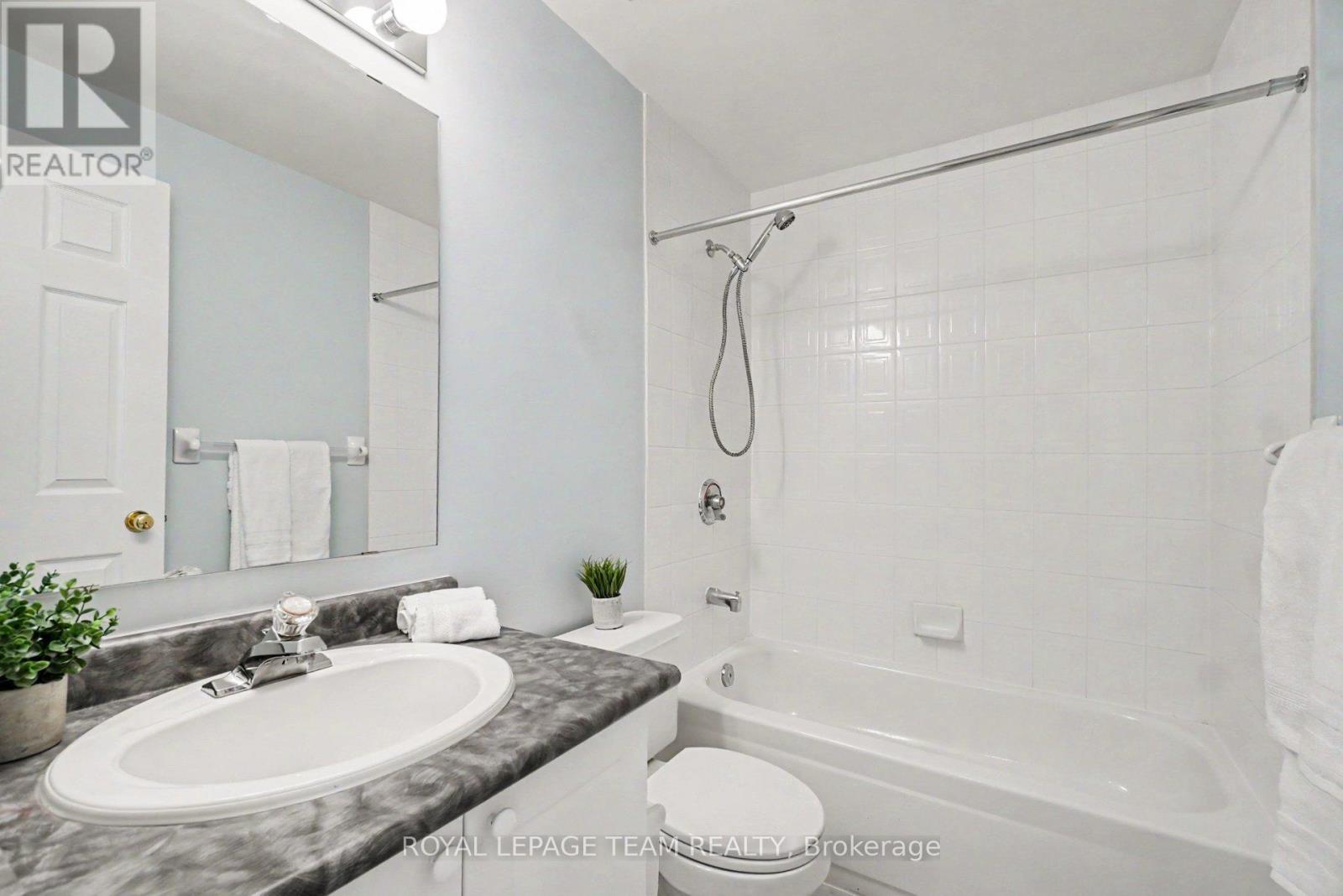 












1598 LISBON STREET

,
Ottawa,




Ontario
K4A4C3

