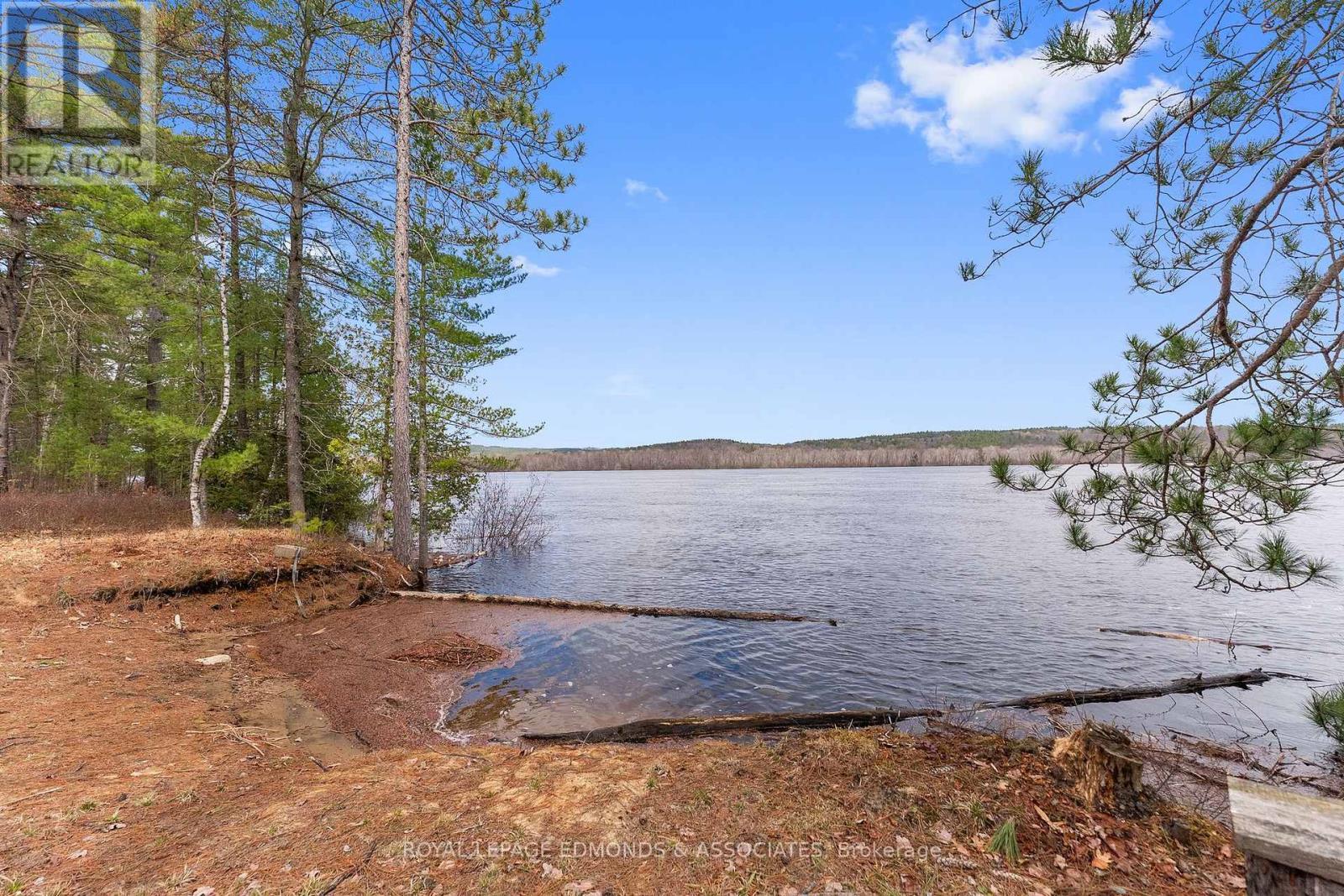 












290 HENNESSY TRAIL

,
Whitewater Region,







Ontario
K0J2L0

