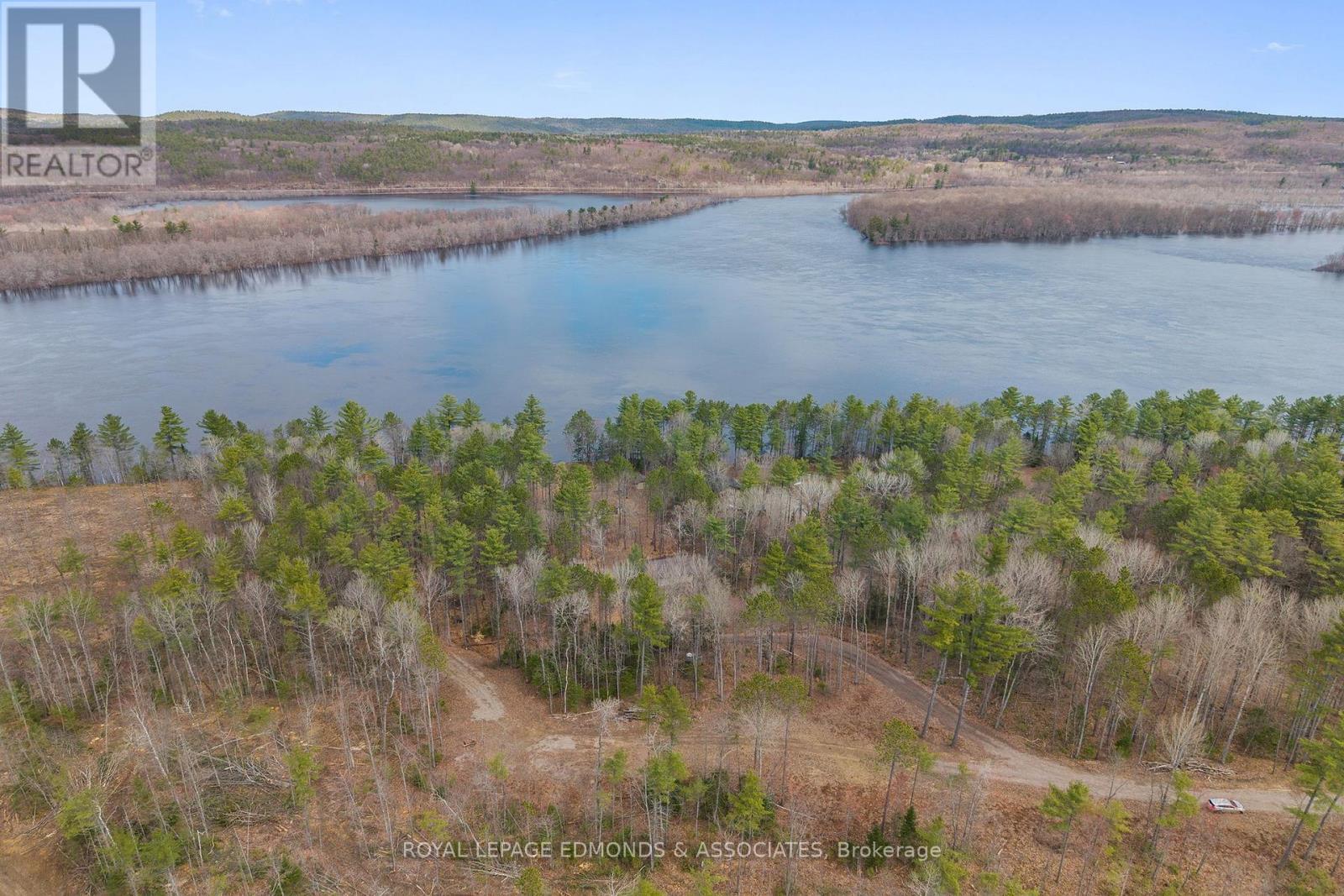












290 HENNESSY TRAIL

,
Whitewater Region,







Ontario
K0J2L0

