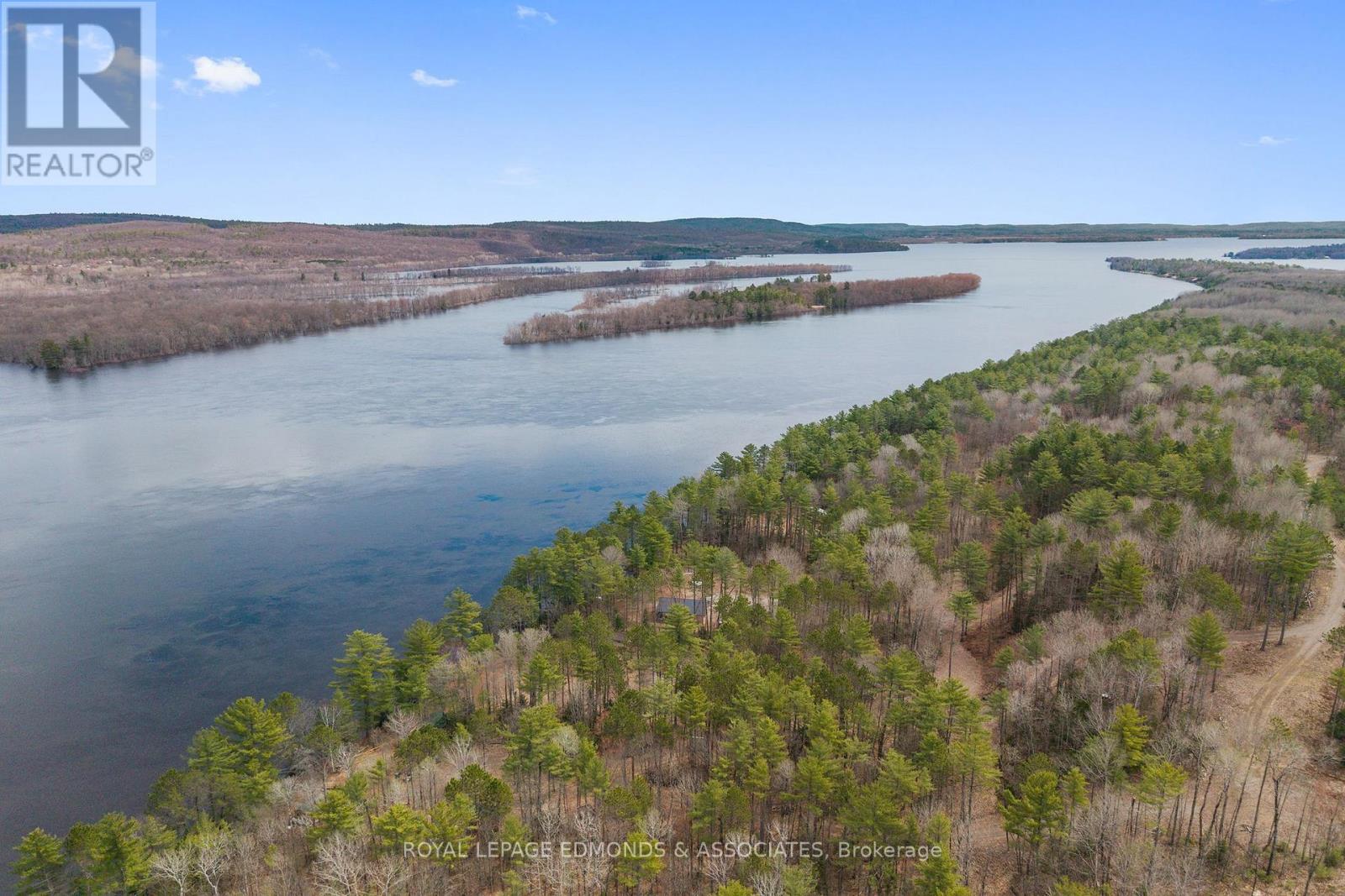 












290 HENNESSY TRAIL

,
Whitewater Region,







Ontario
K0J2L0

