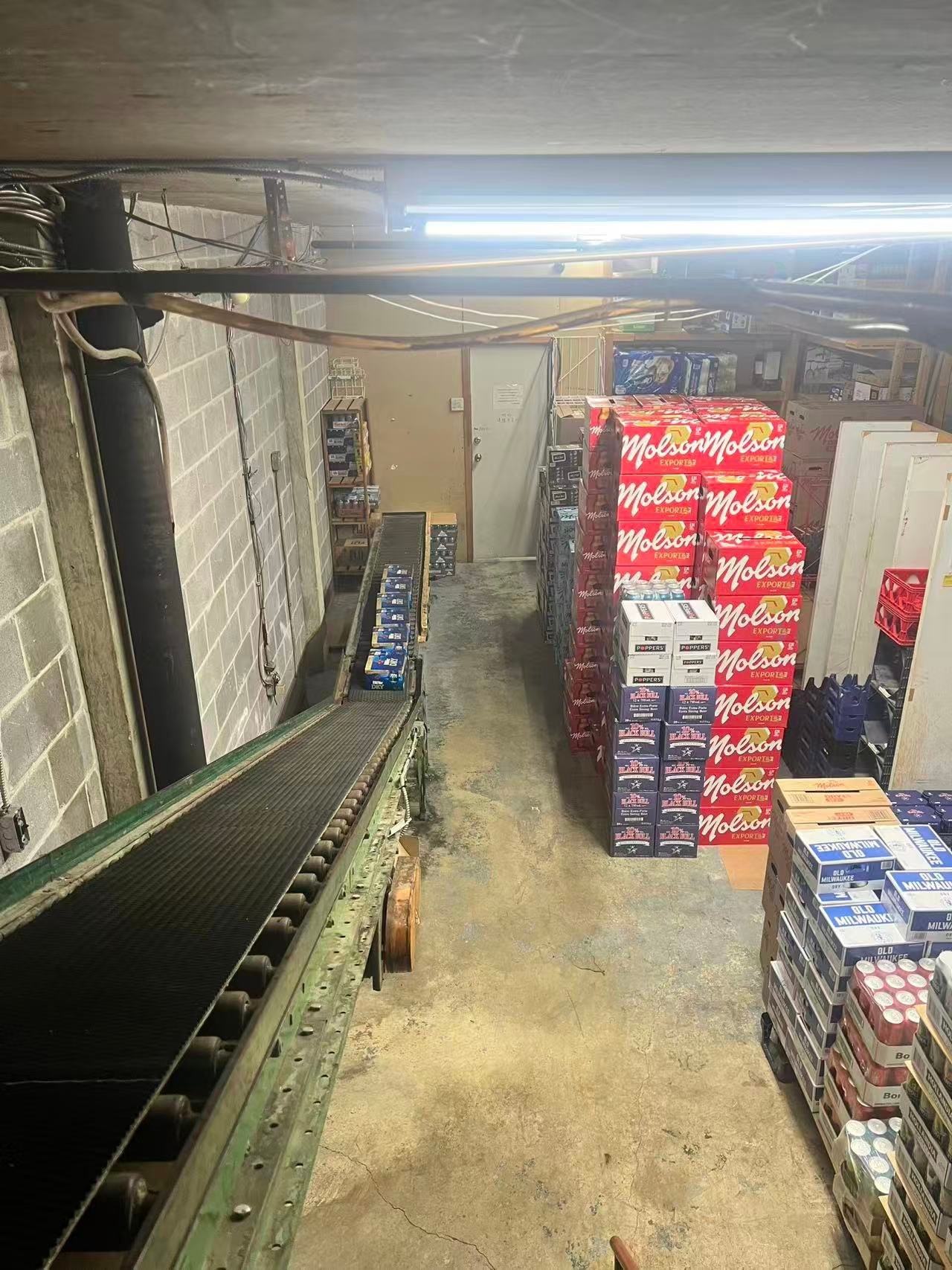 









1457


Boul. St-Martin O.

,
Laval (Chomedey),




QC
H7S1N1

