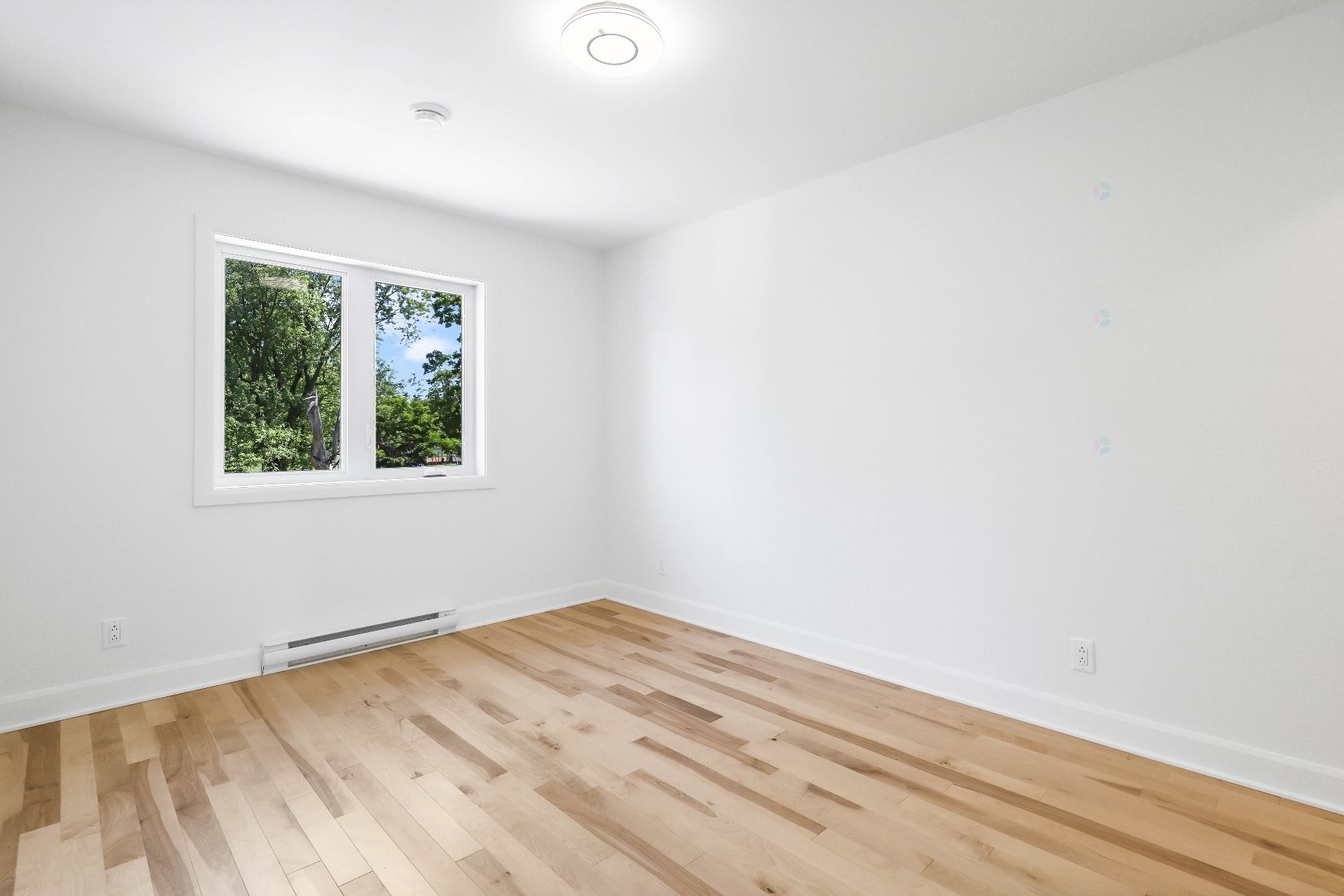









4199


Rue Quevillon

,
Longueuil (Saint-Hubert),




QC
J3Y2T9

