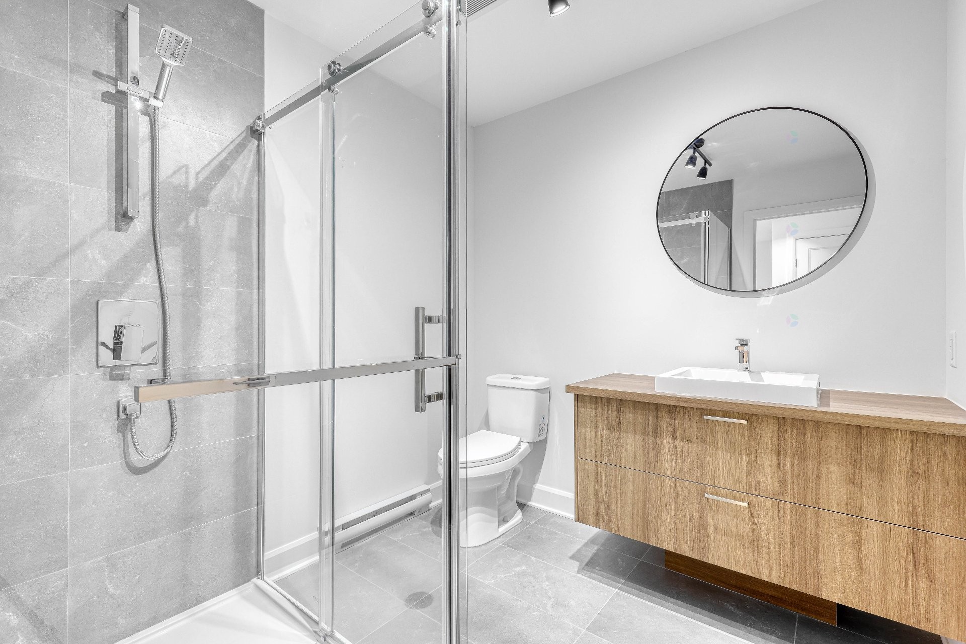 









4199


Rue Quevillon

,
Longueuil (Saint-Hubert),




QC
J3Y2T9


