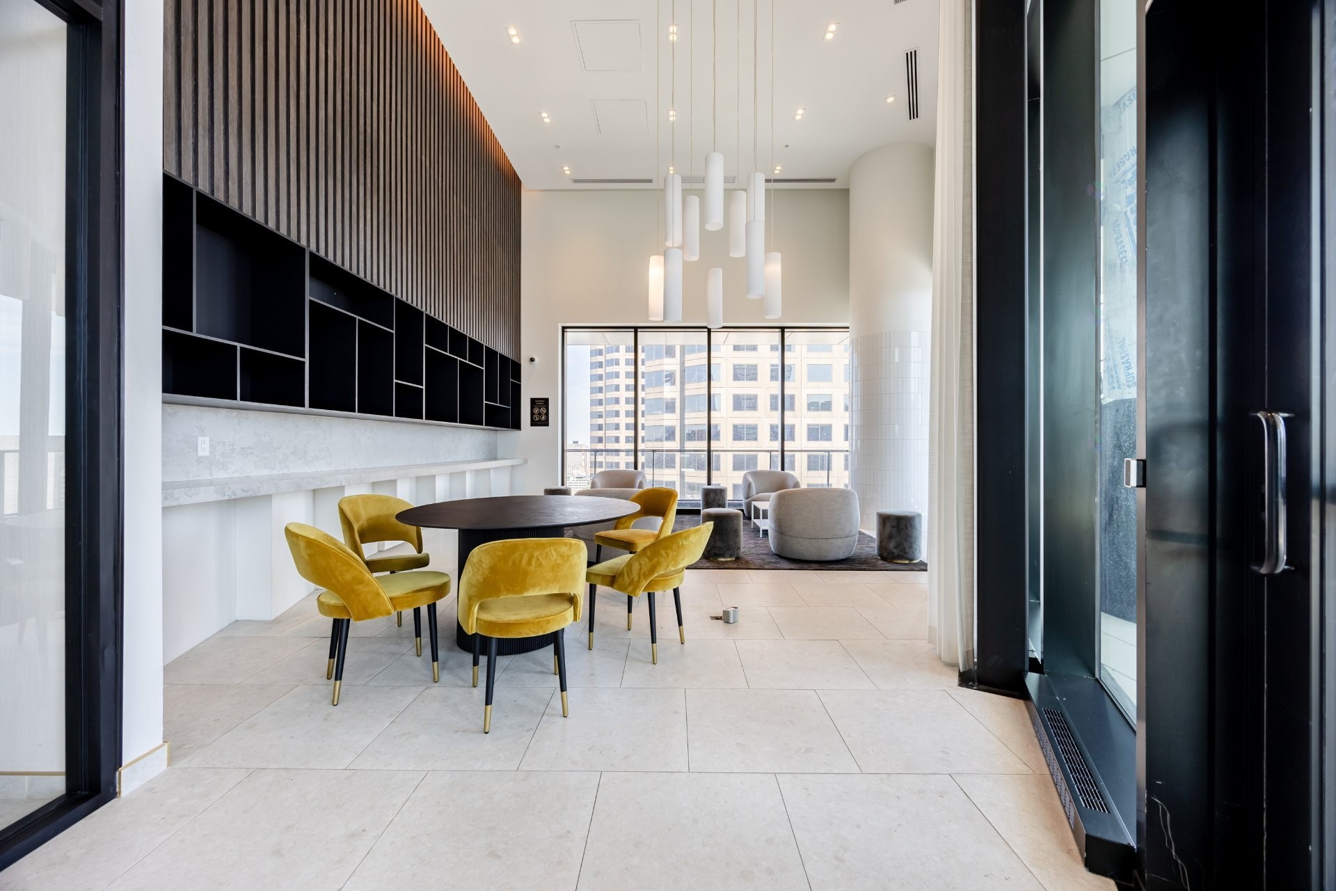 









1245


Rue De Bleury

, 3208,
Montréal (Ville-Marie),




QC
H3B0C2

