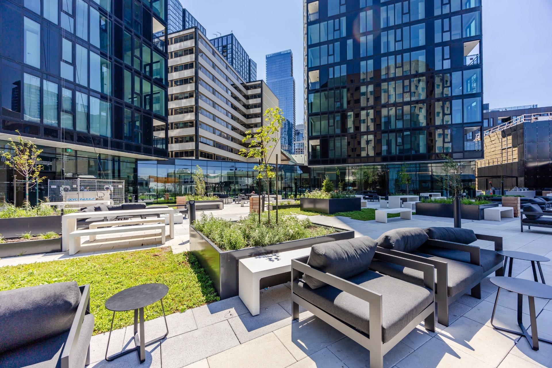 









1245


Rue De Bleury

, 3208,
Montréal (Ville-Marie),




QC
H3B0C2

