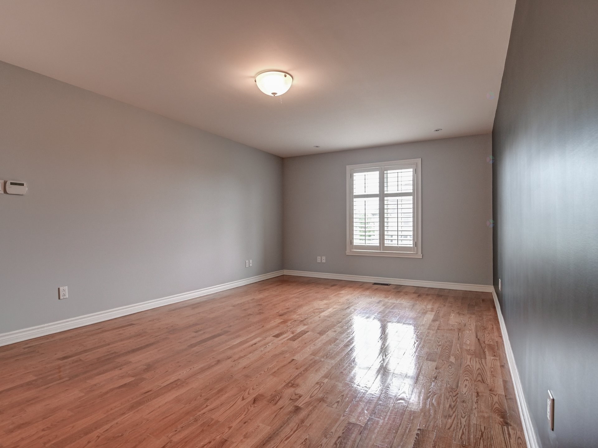 









3560


Rue de Loreto

,
Brossard,




QC
J4Y3J7

