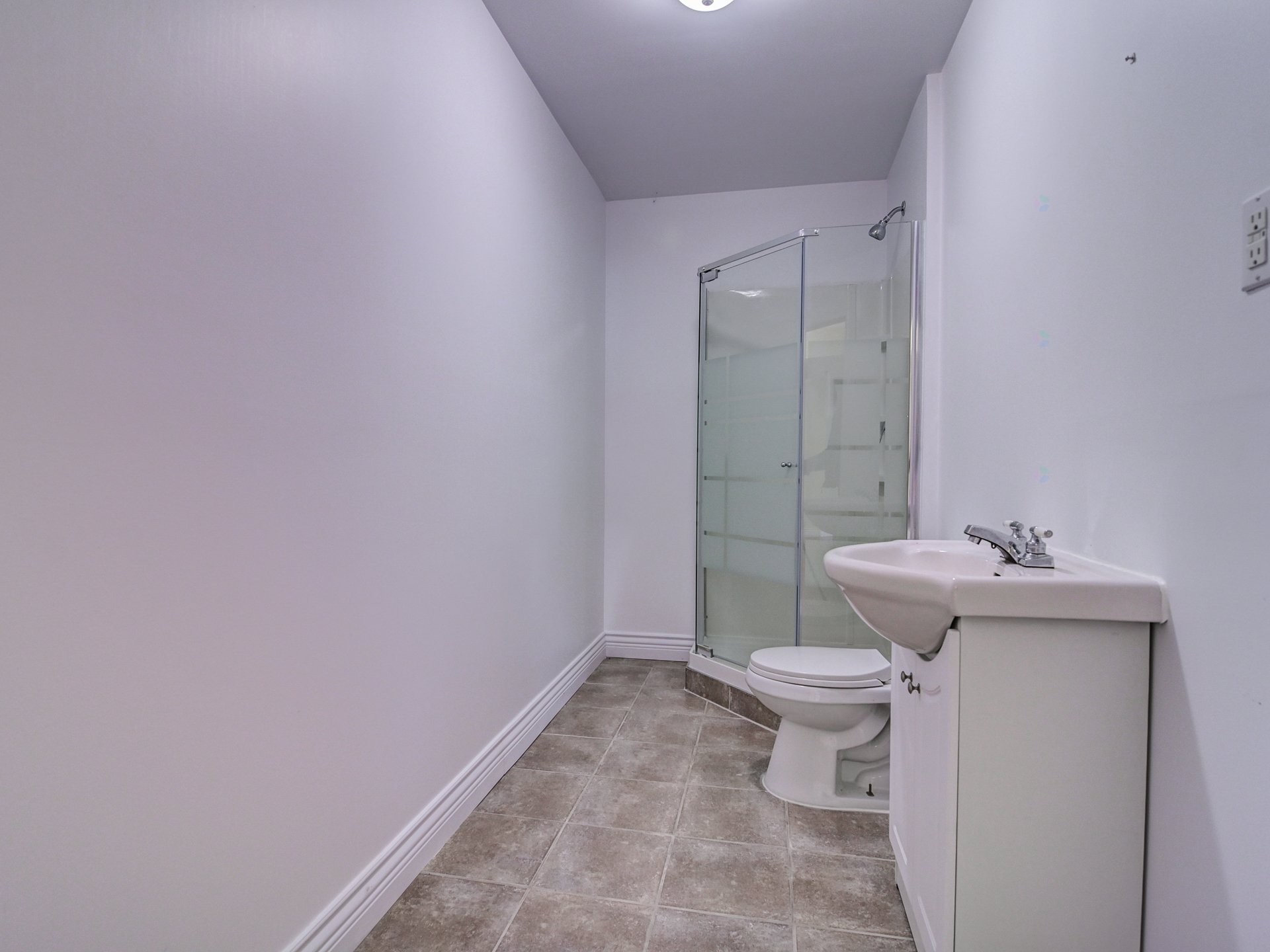 









3560


Rue de Loreto

,
Brossard,




QC
J4Y3J7

