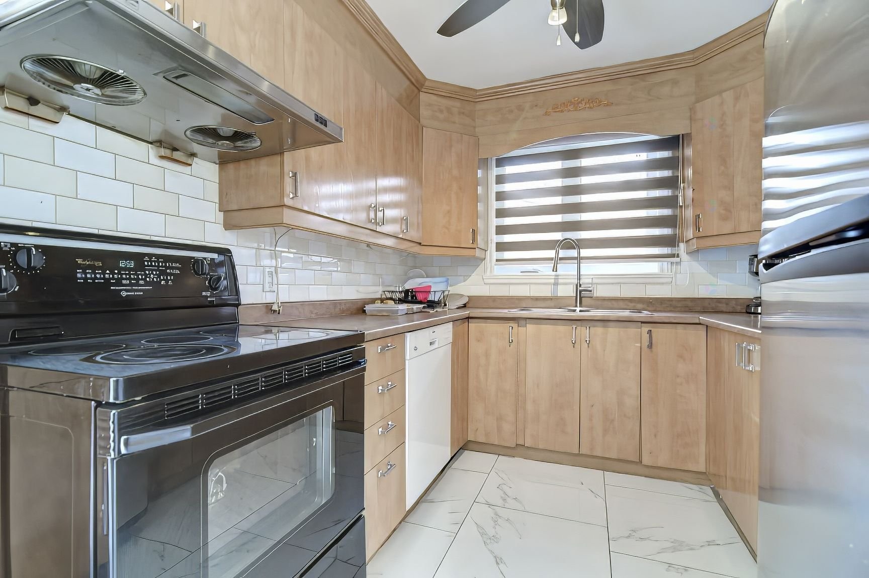 









14192


Rue Forsyth

,
Montréal (Rivière-des-Prairies/Pointe-aux-Trembles),




QC
H1A1G9


