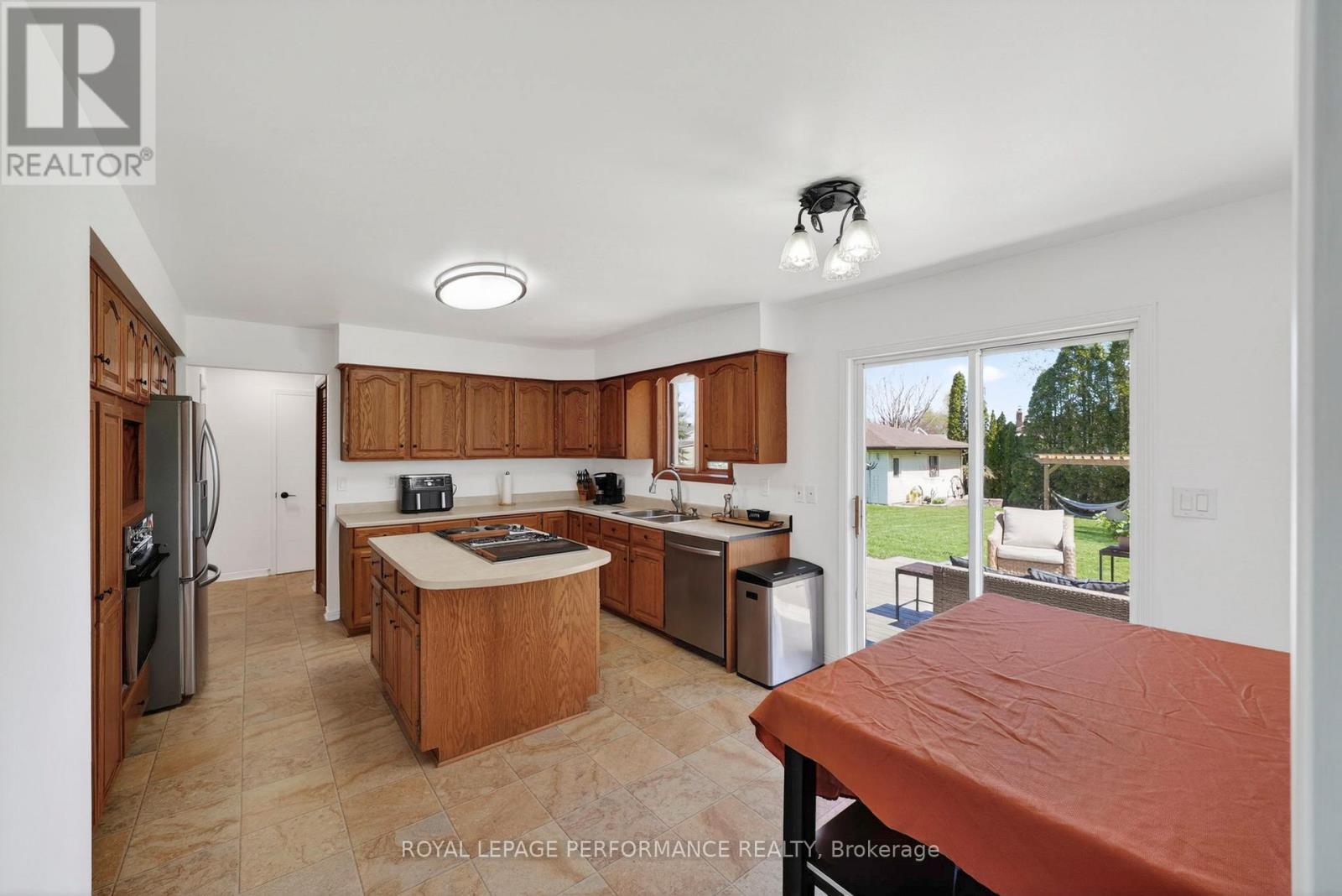 












1793 DEWHURST AVENUE

,
Cornwall,




Ontario
K6J3N1

