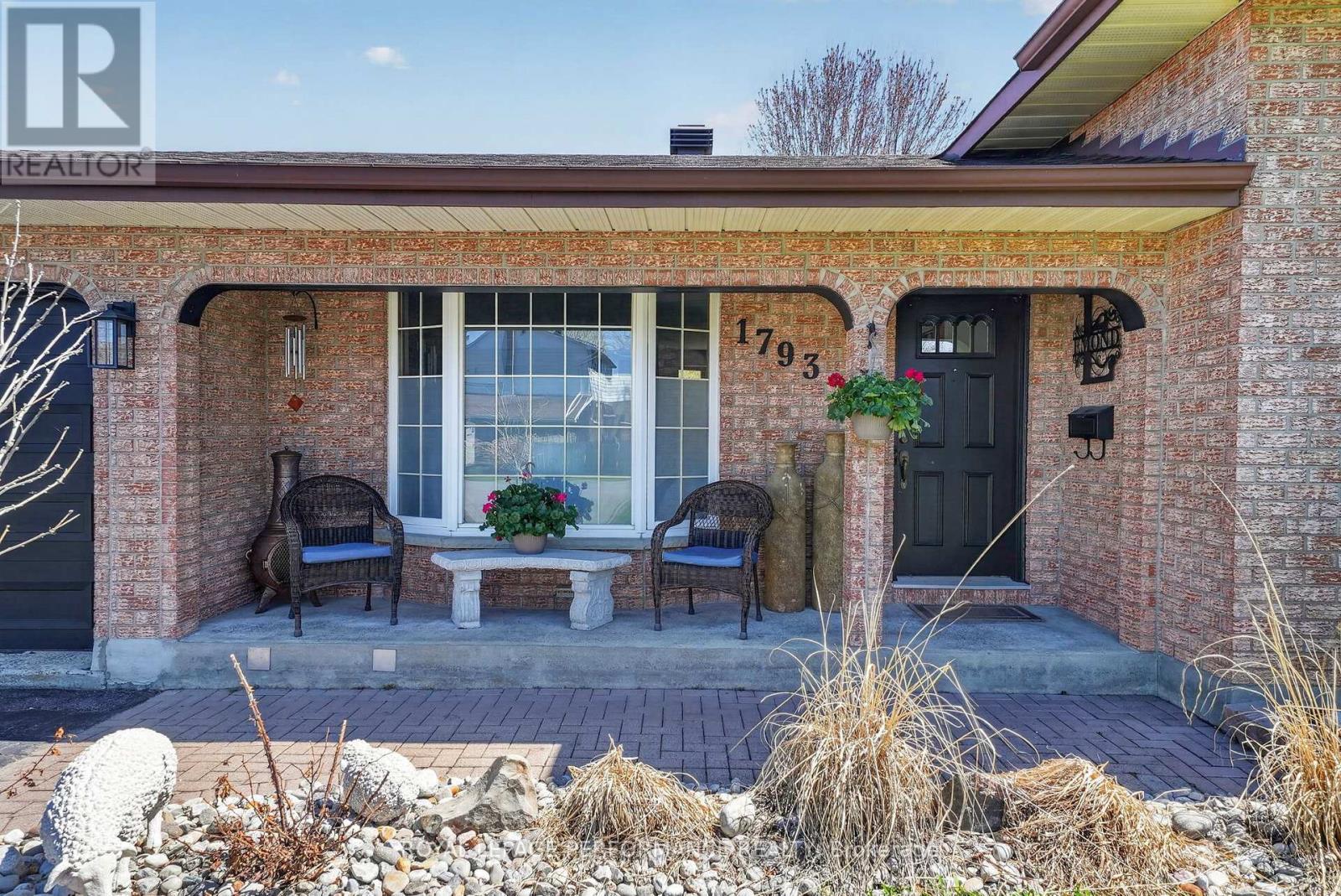 












1793 DEWHURST AVENUE

,
Cornwall,




Ontario
K6J3N1

