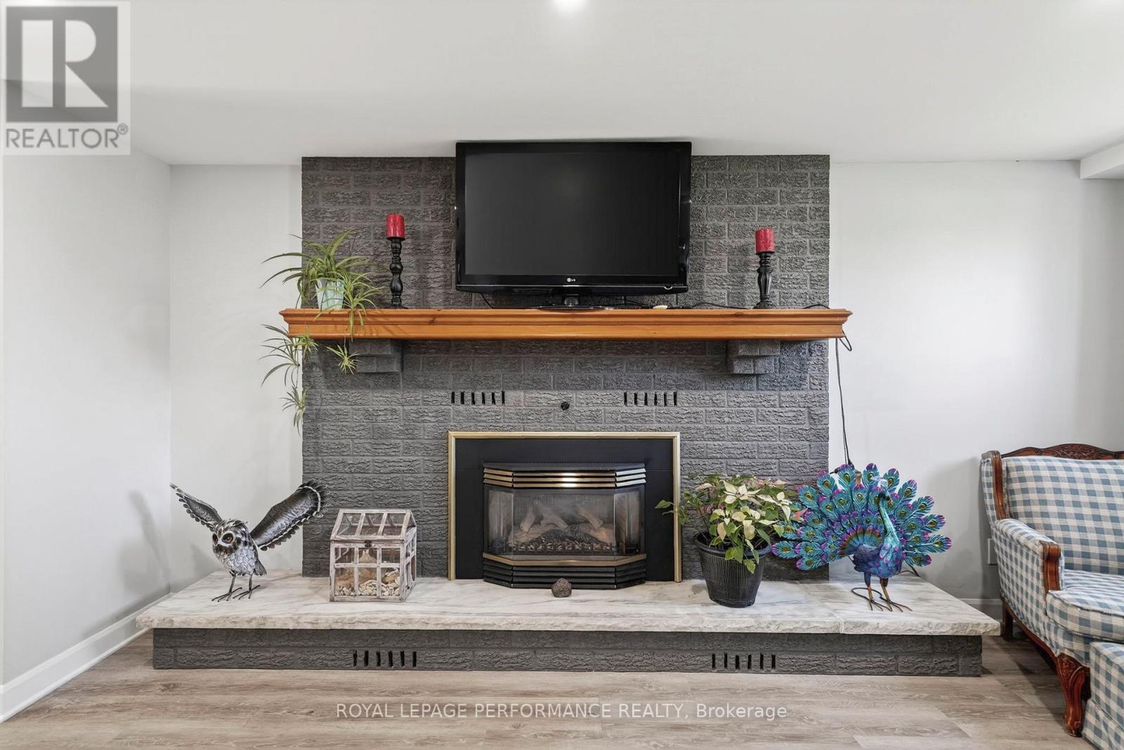












1793 DEWHURST AVENUE

,
Cornwall,




Ontario
K6J3N1

