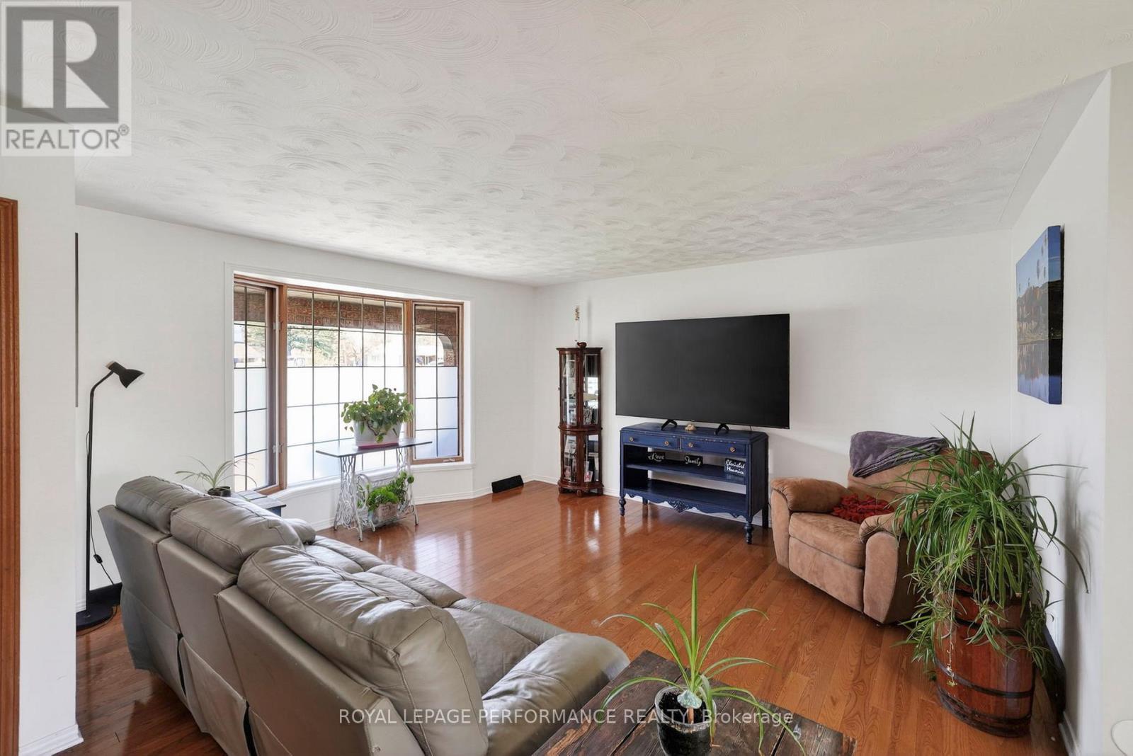 












1793 DEWHURST AVENUE

,
Cornwall,




Ontario
K6J3N1

