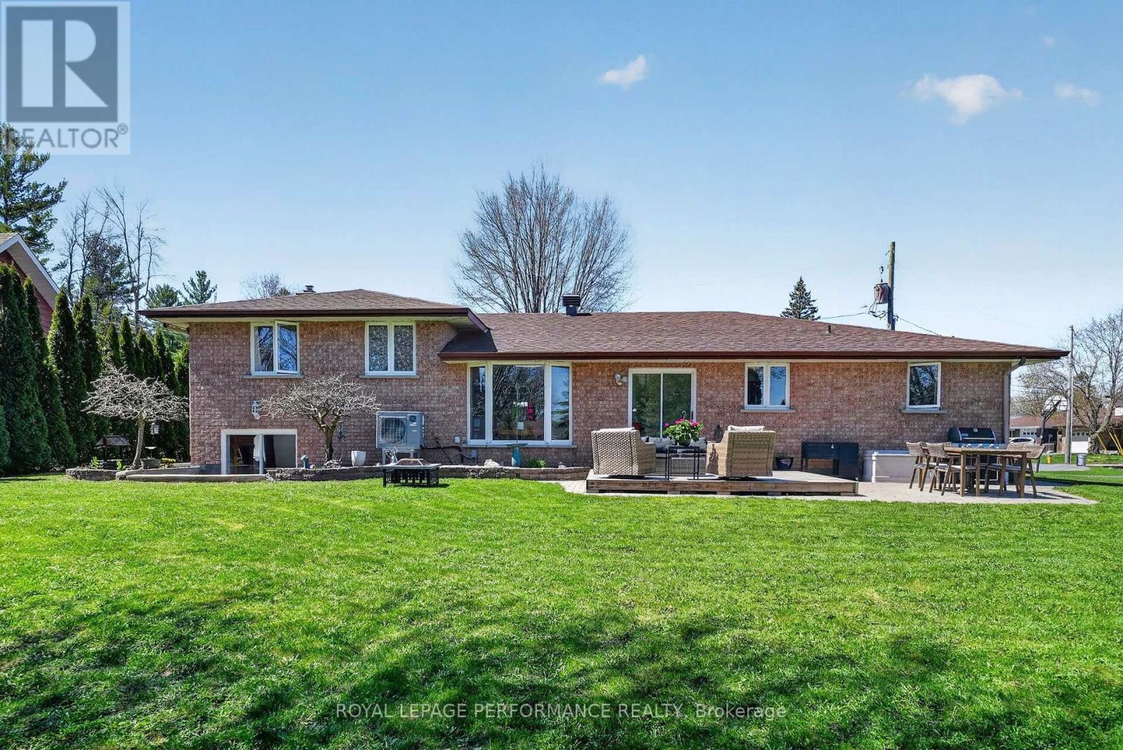 












1793 DEWHURST AVENUE

,
Cornwall,




Ontario
K6J3N1

