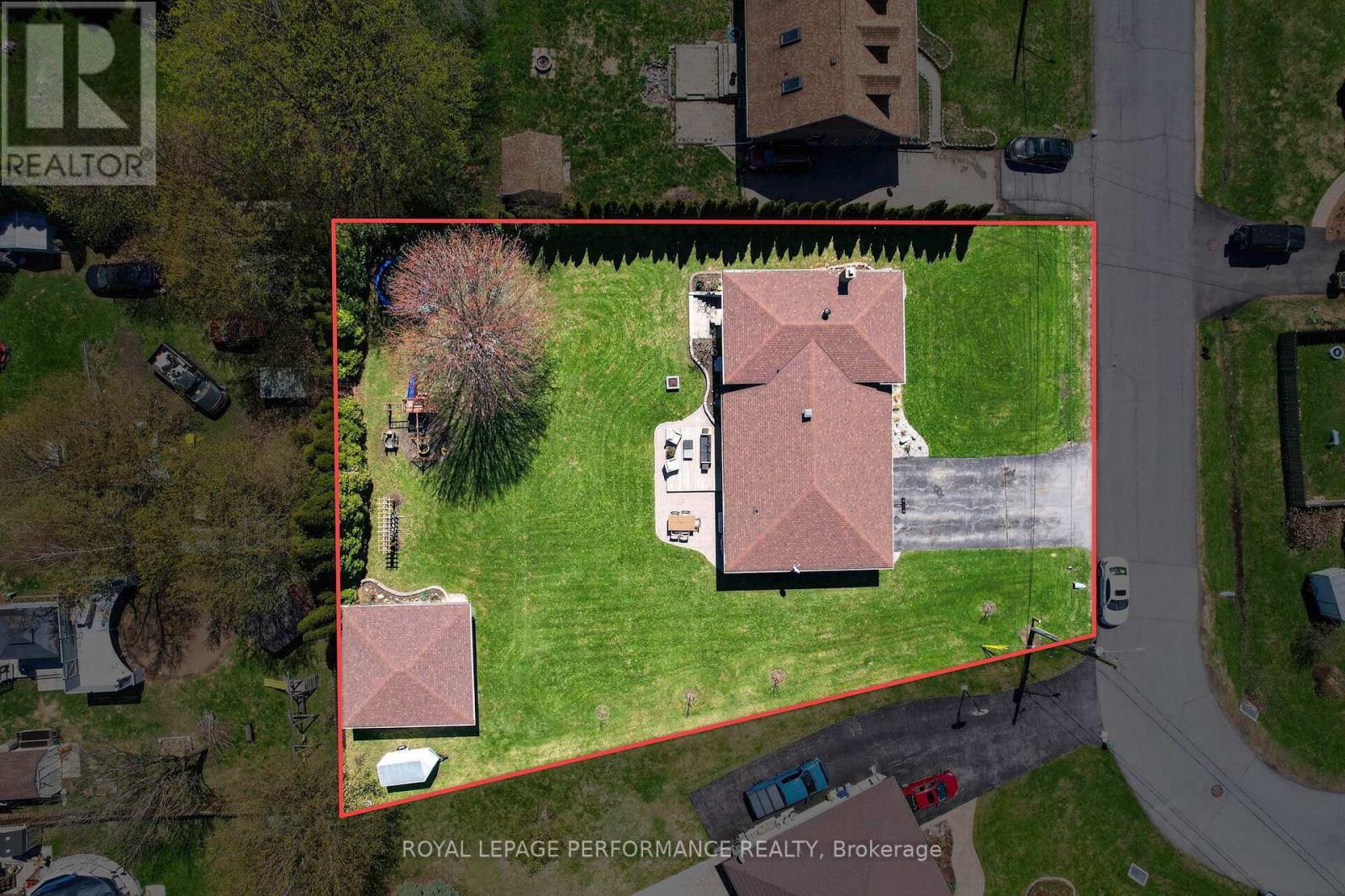 












1793 DEWHURST AVENUE

,
Cornwall,




Ontario
K6J3N1

