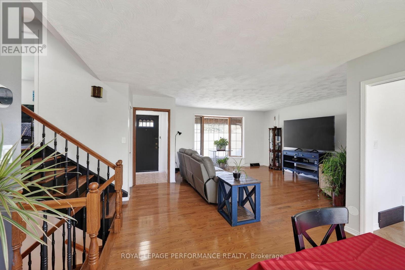 












1793 DEWHURST AVENUE

,
Cornwall,




Ontario
K6J3N1

