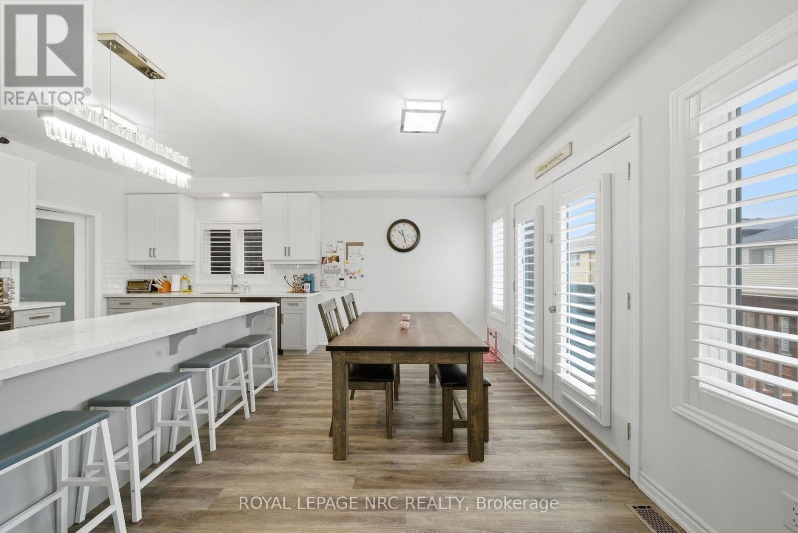 












4071 THOMAS STREET

,
Lincoln (Beamsville),




Ontario
L3J0S5

