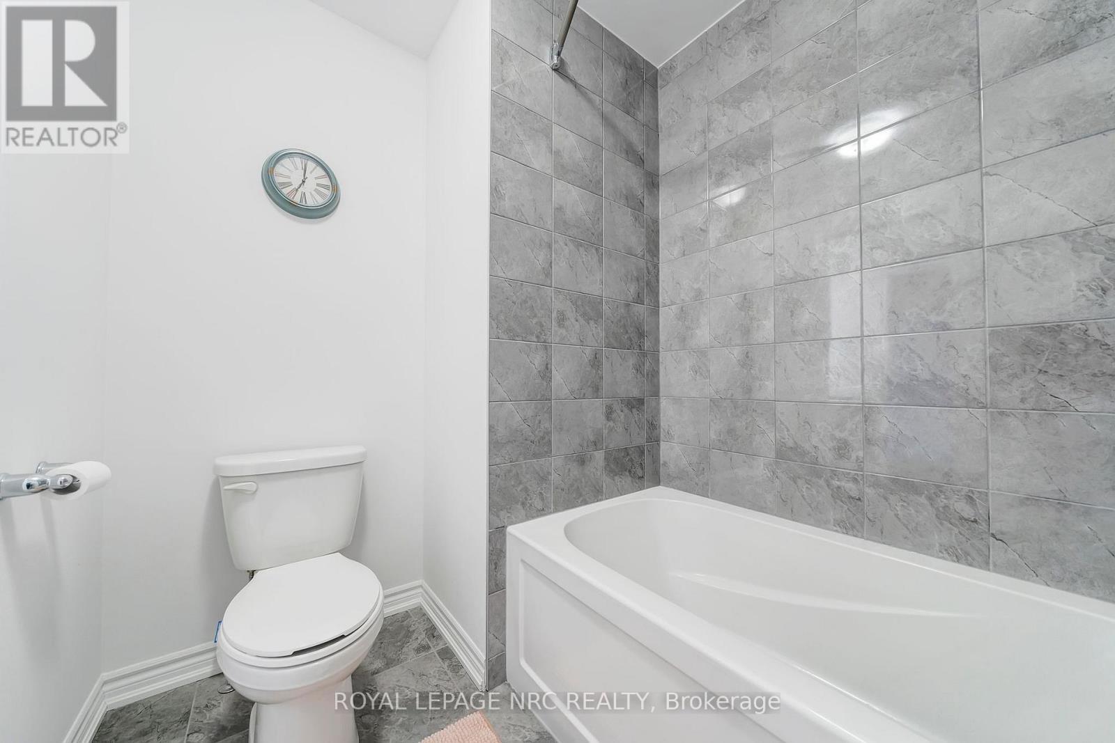 












4071 THOMAS STREET

,
Lincoln (Beamsville),




Ontario
L3J0S5

