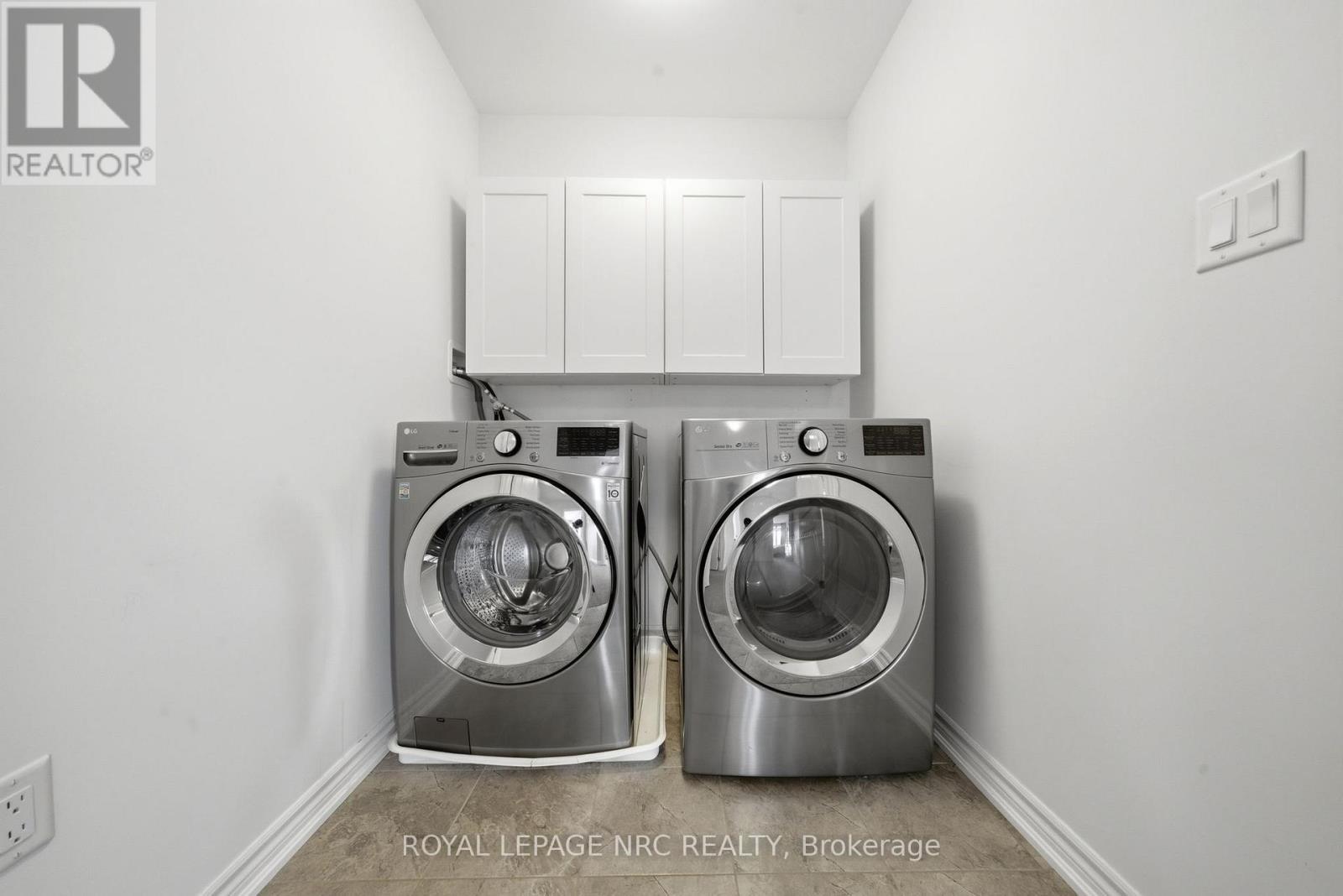 












4071 THOMAS STREET

,
Lincoln (Beamsville),




Ontario
L3J0S5

