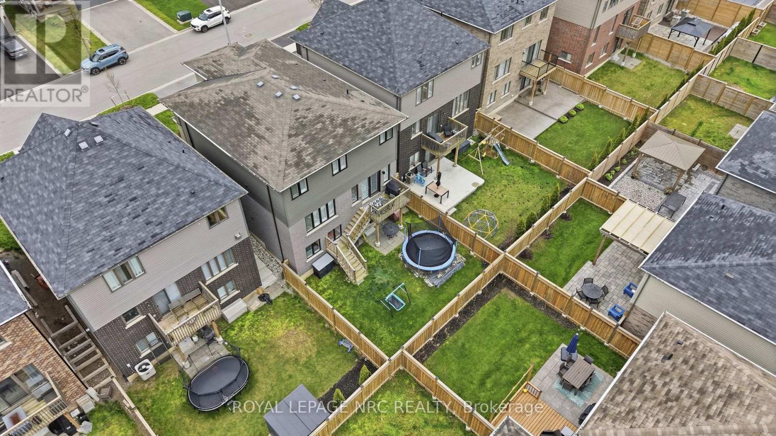 












4071 THOMAS STREET

,
Lincoln (Beamsville),




Ontario
L3J0S5

