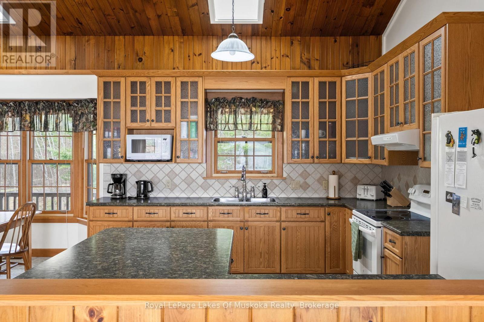 












3149 520 HIGHWAY

,
Magnetawan,




Ontario
P0A1P0

